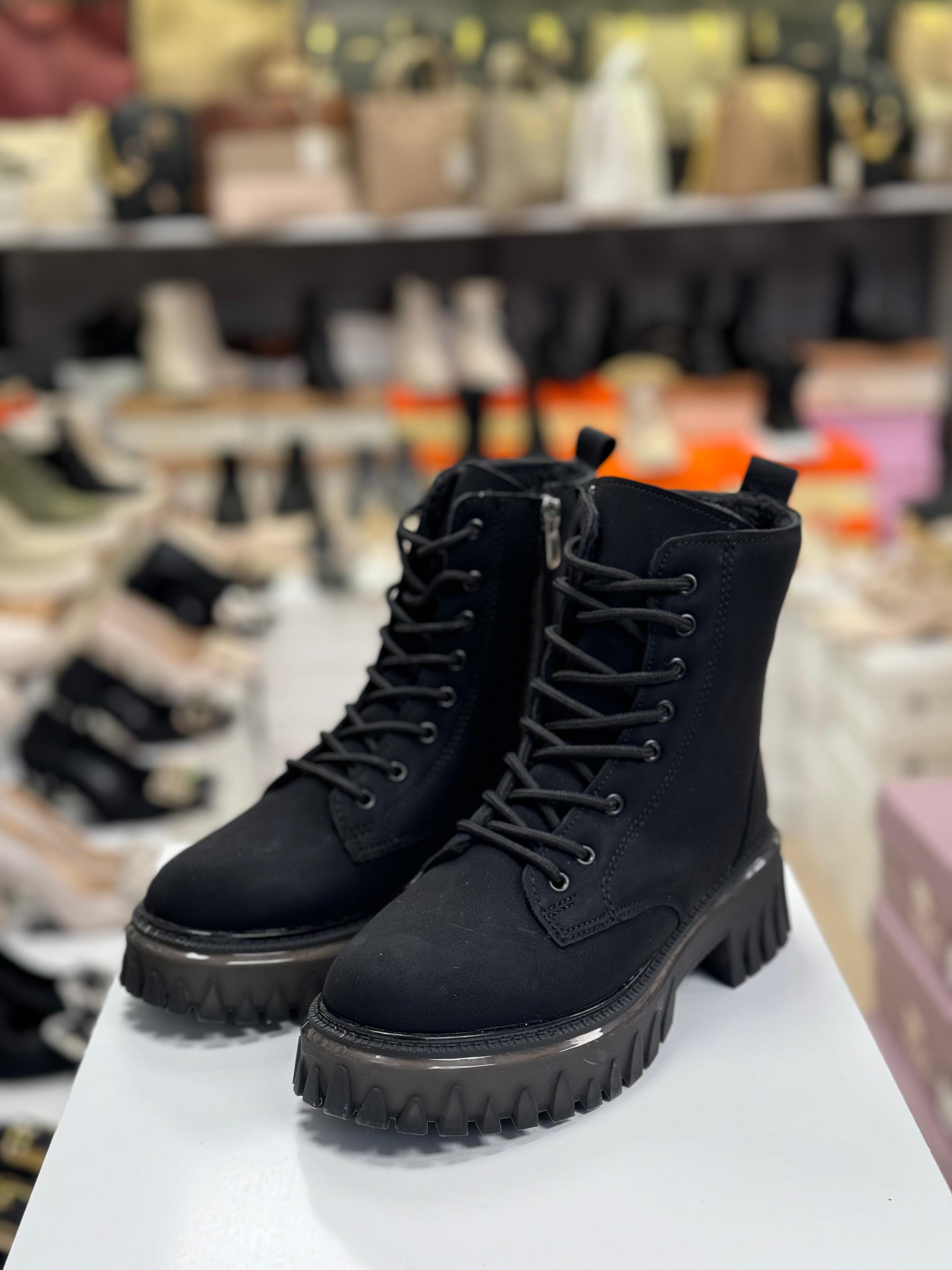 Kadın Bağcıklı İçi Kürklü İthal Taban Postal Siyah Zümrüt