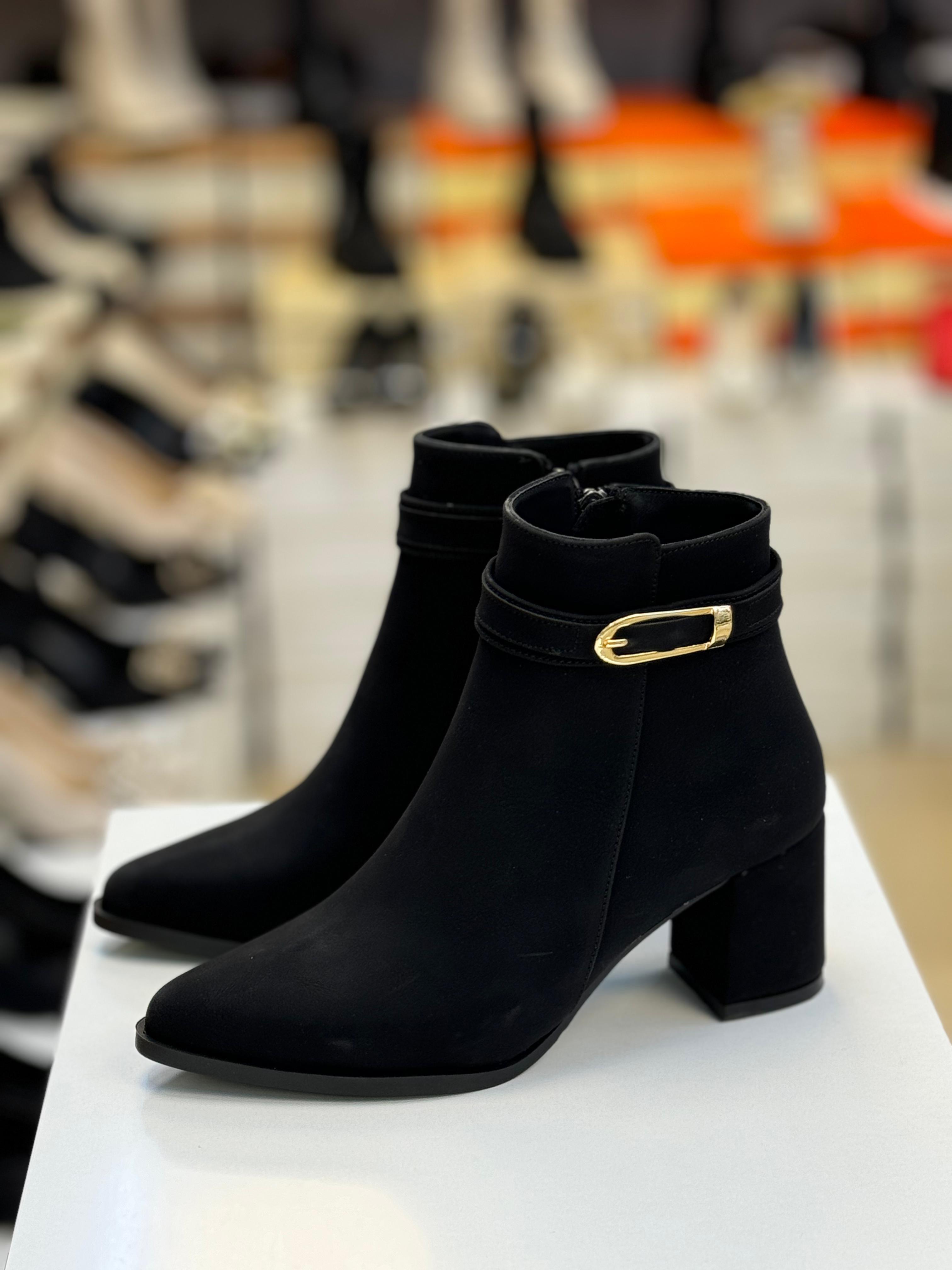 Kadın Topuklu Sivri Burun Şık Bot