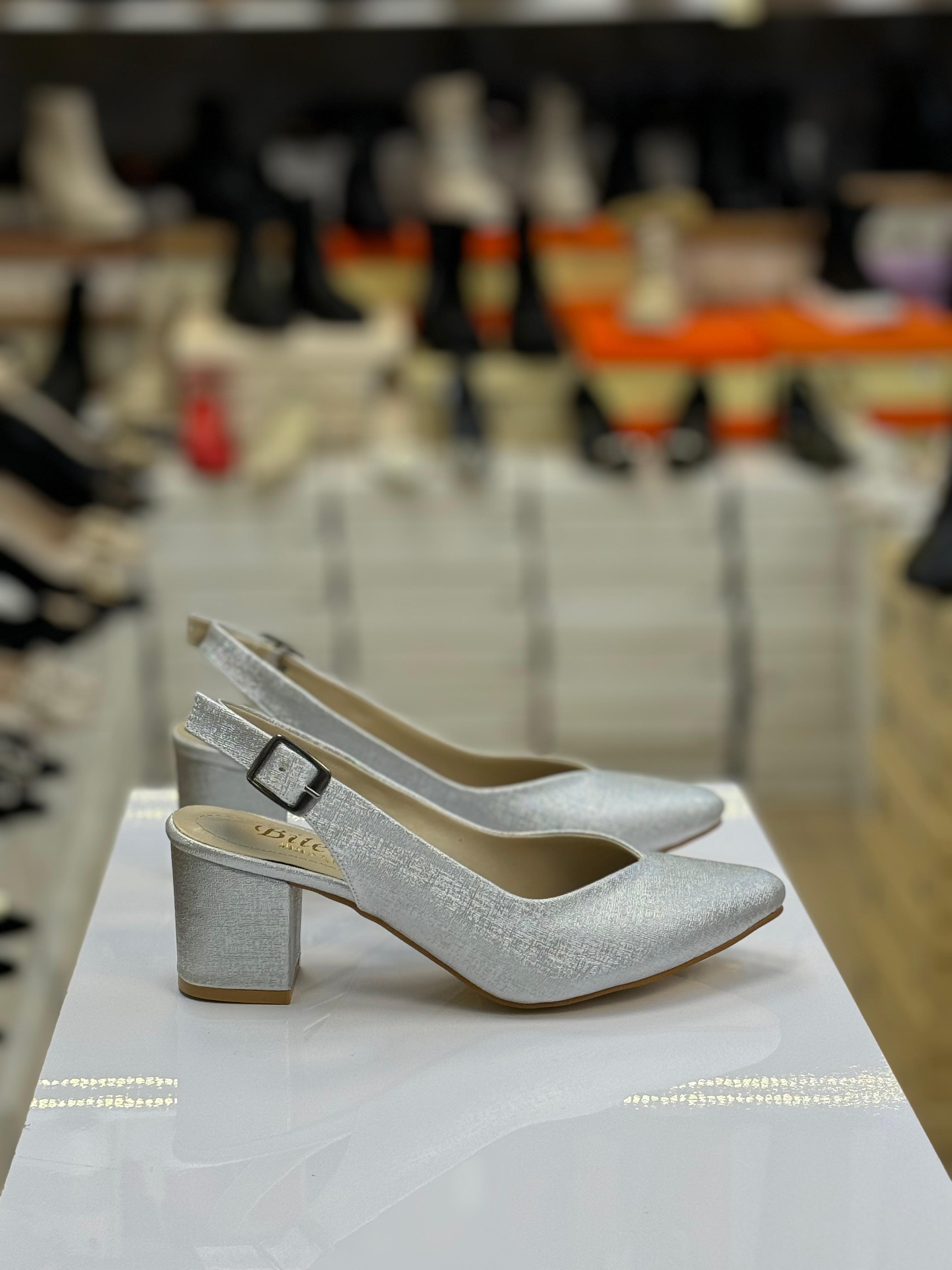 Kalın Kare Topuk Rahat Arkası Açık Gümüş Stiletto