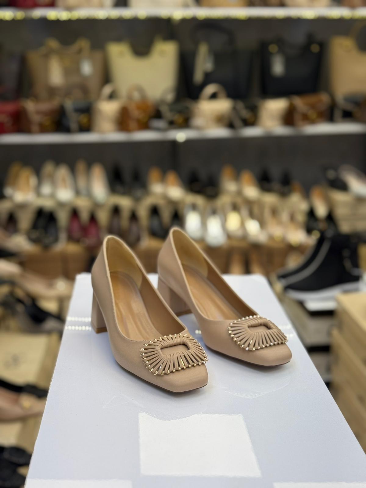 Kare Burun İthal Tokalı Nut Rengi