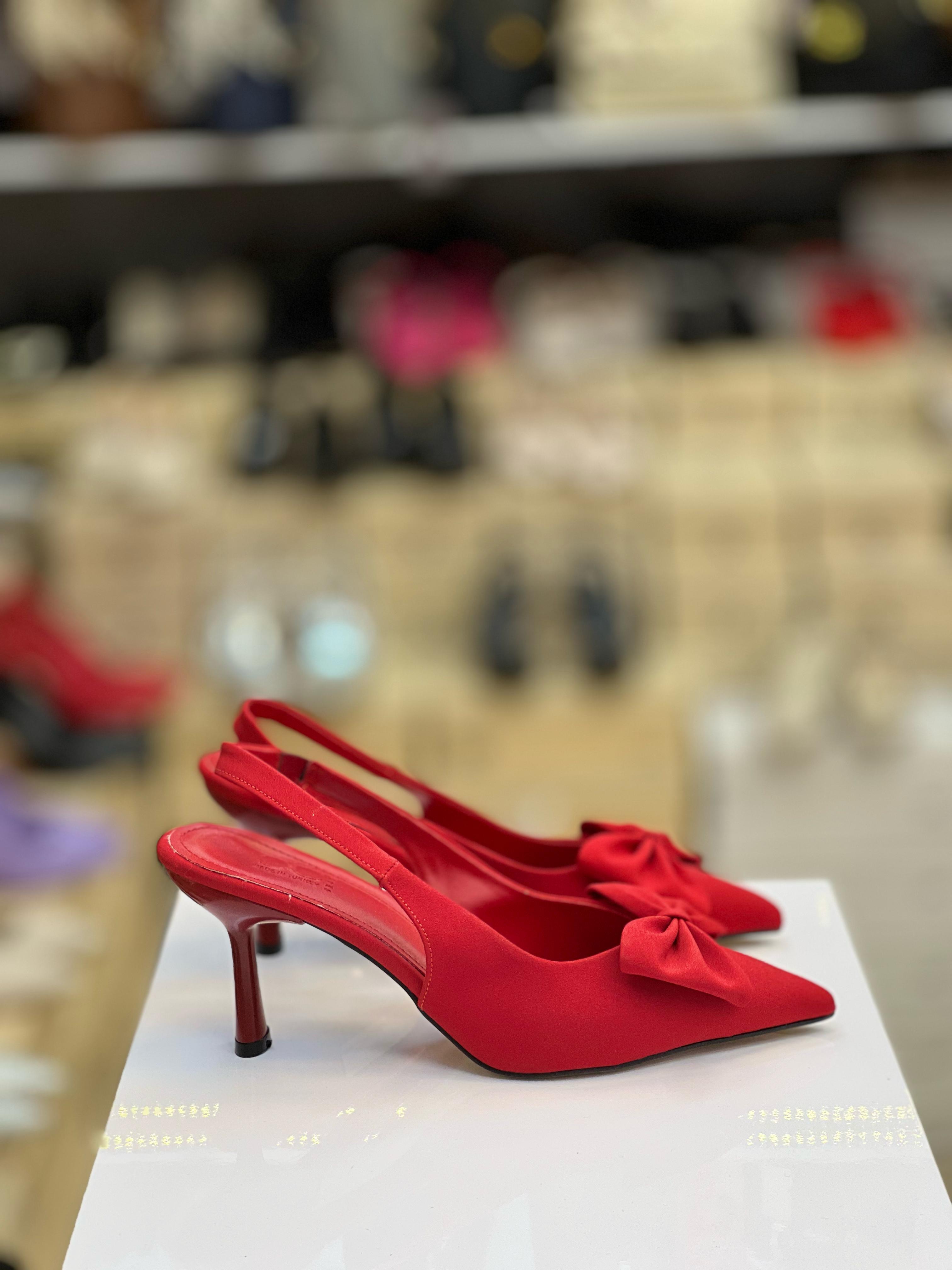 Kırmızı Fiyonklu Arkası Açık Rahat Stiletto