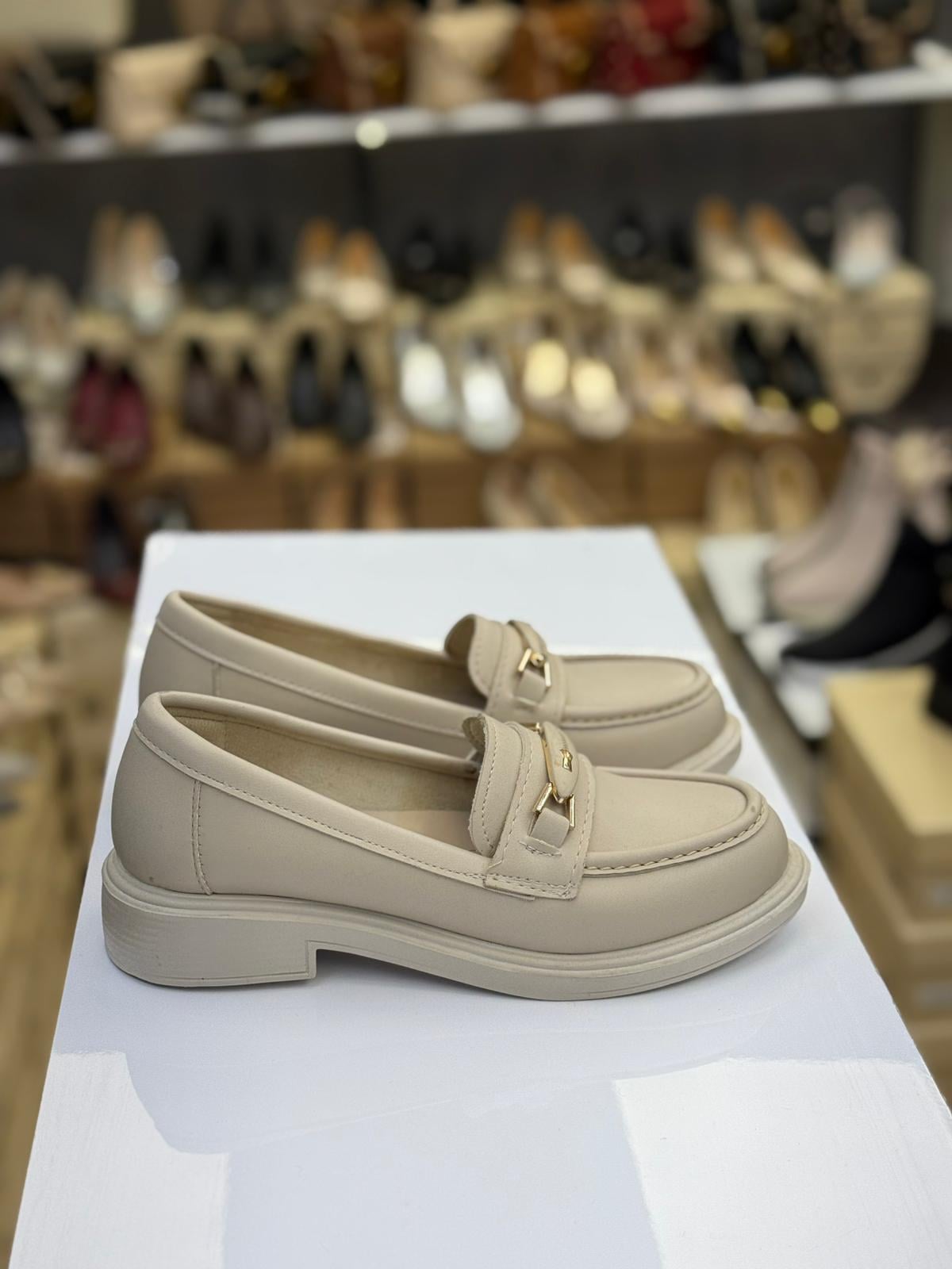 Krem Loafer Kadın Ayakkabı