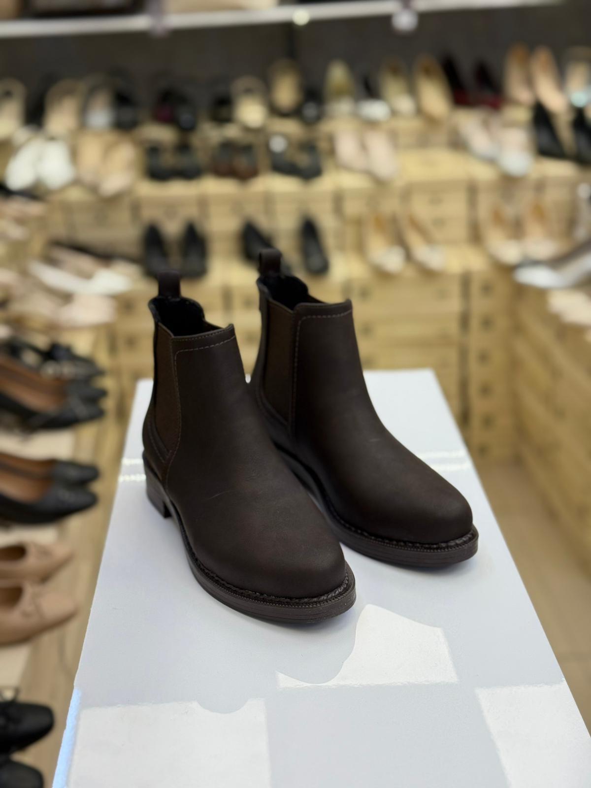 Lastikli Kaymaz Taban Kadın Bot Kahve Rengi CC11-KHV