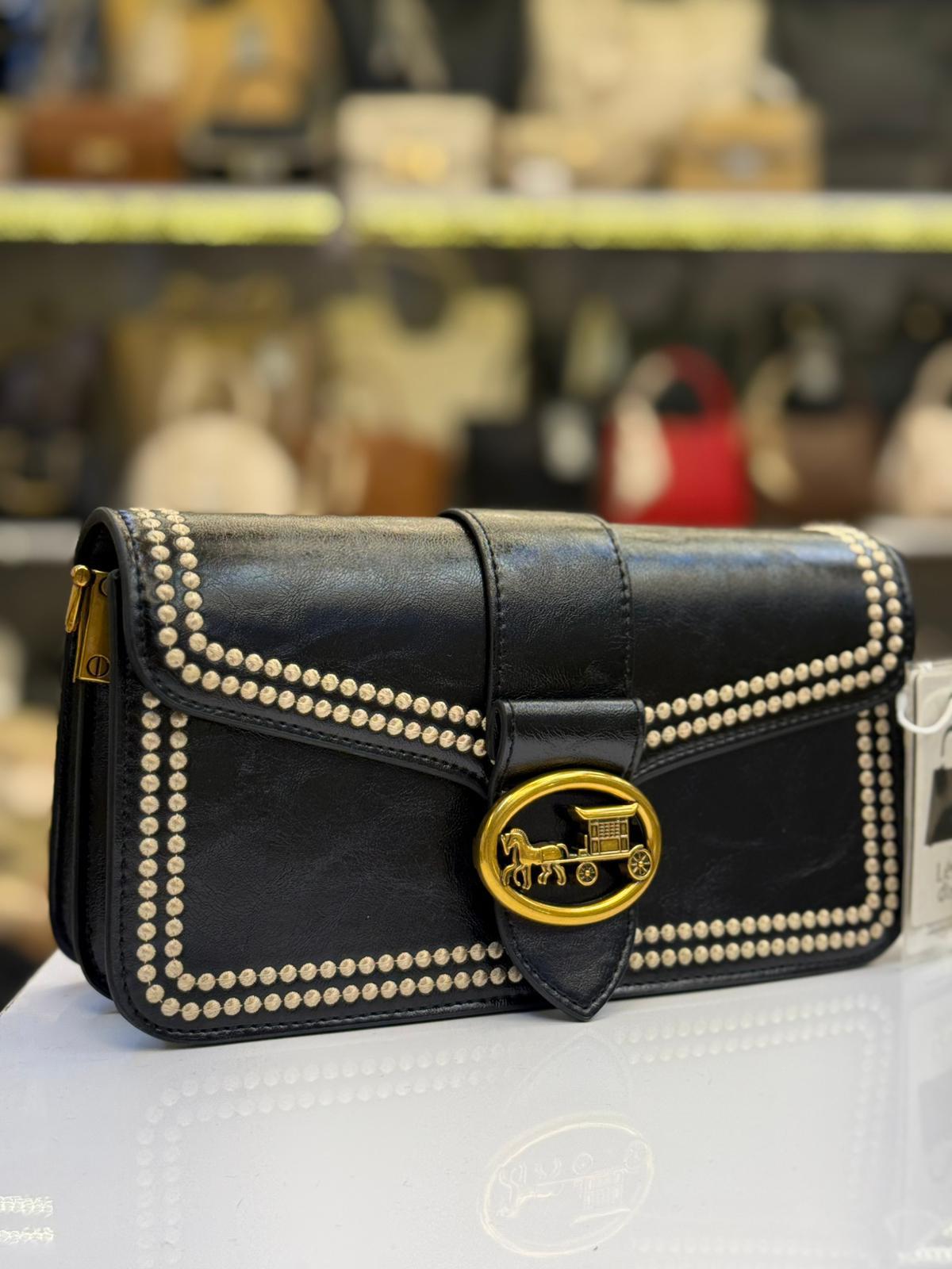 Levidor Kadın Omuz Çantası Siyah