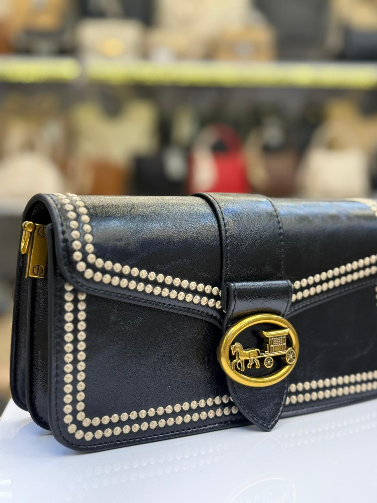 Levidor Kadın Omuz Çantası Siyah