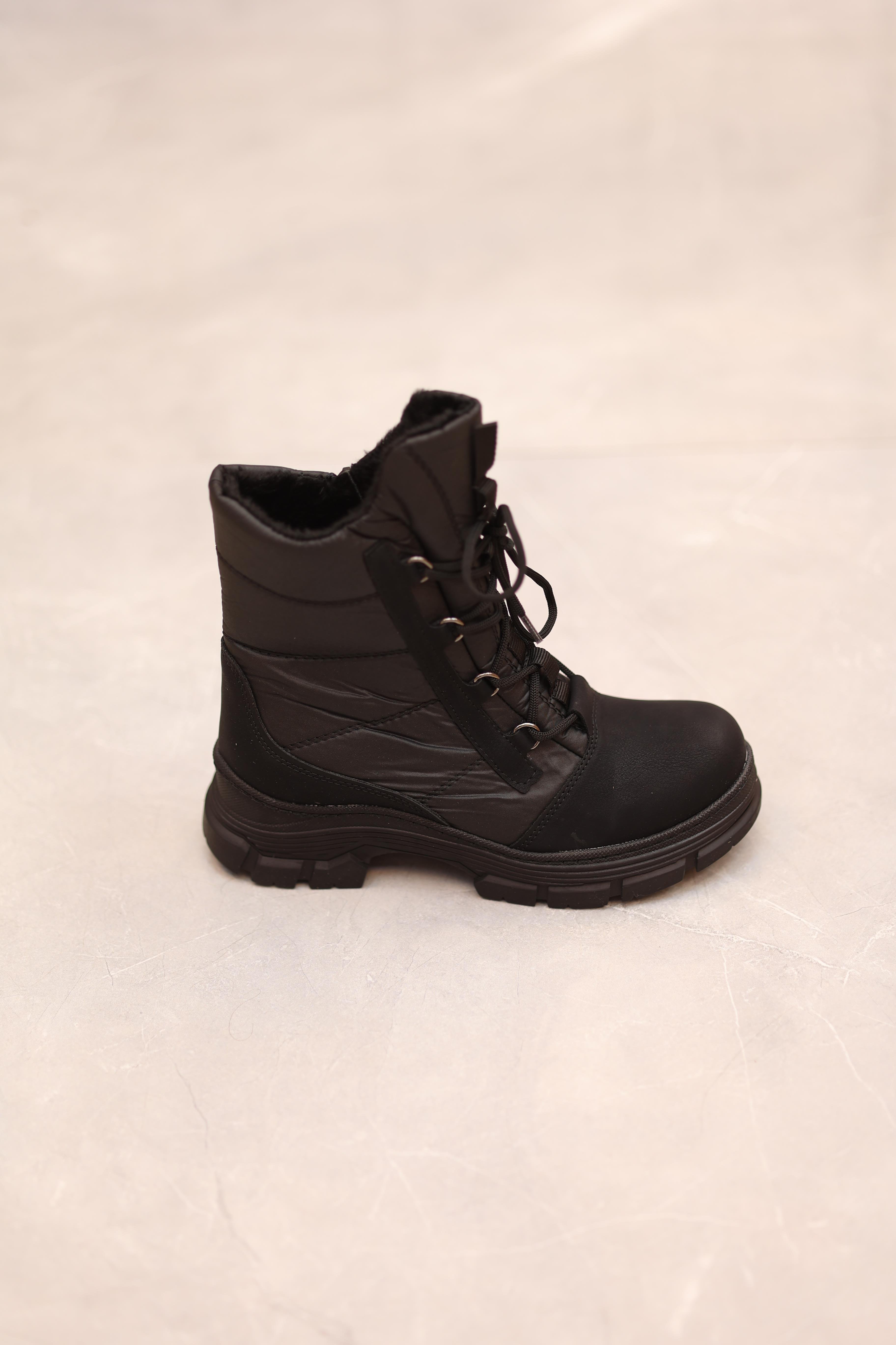 Paraşüt Kumaş Bağcıklı Postal