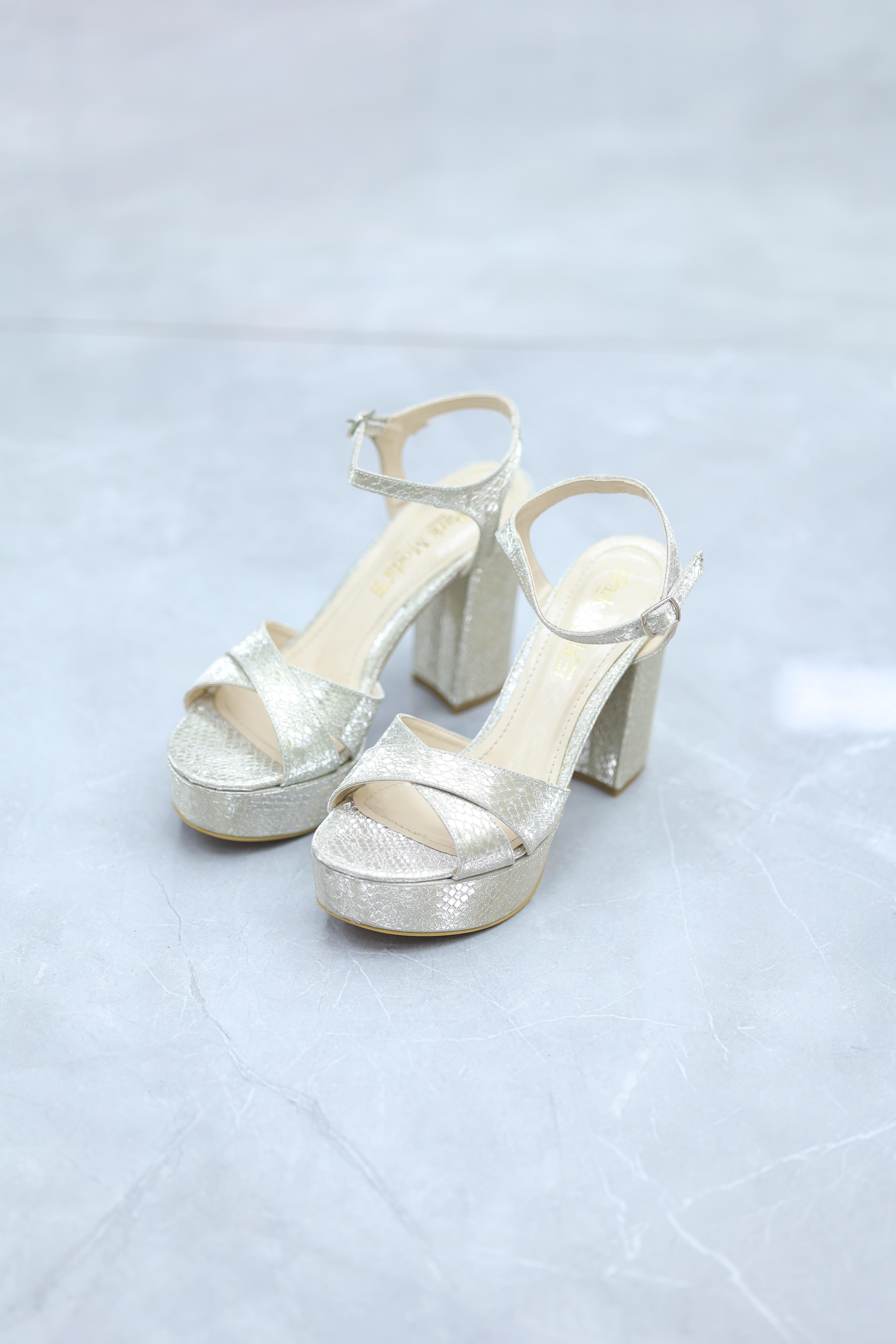 Platform Topuk Çok Rahat Kadın Ayakkabı Gold