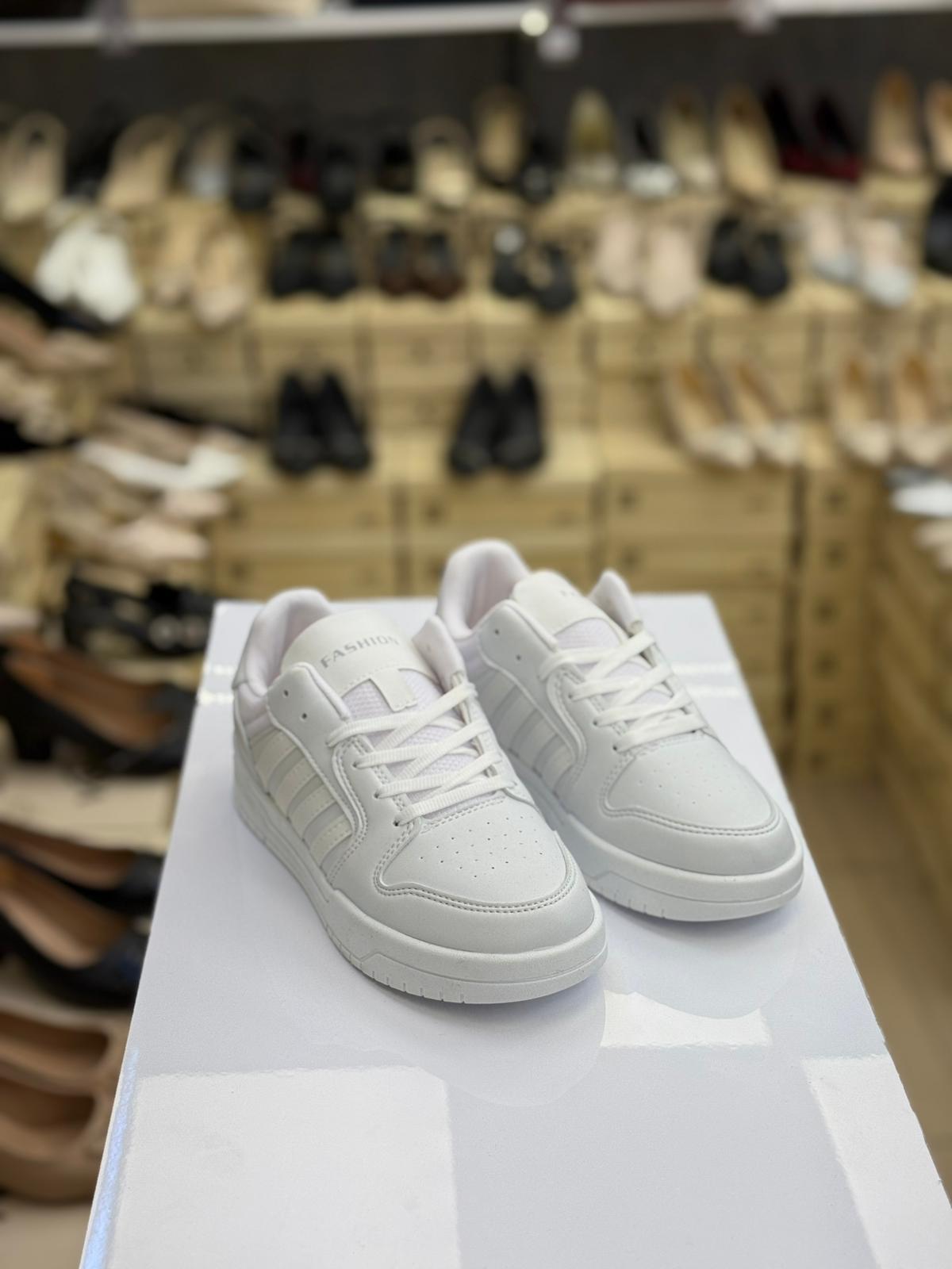 Rahat Kadın Spor Beyaz