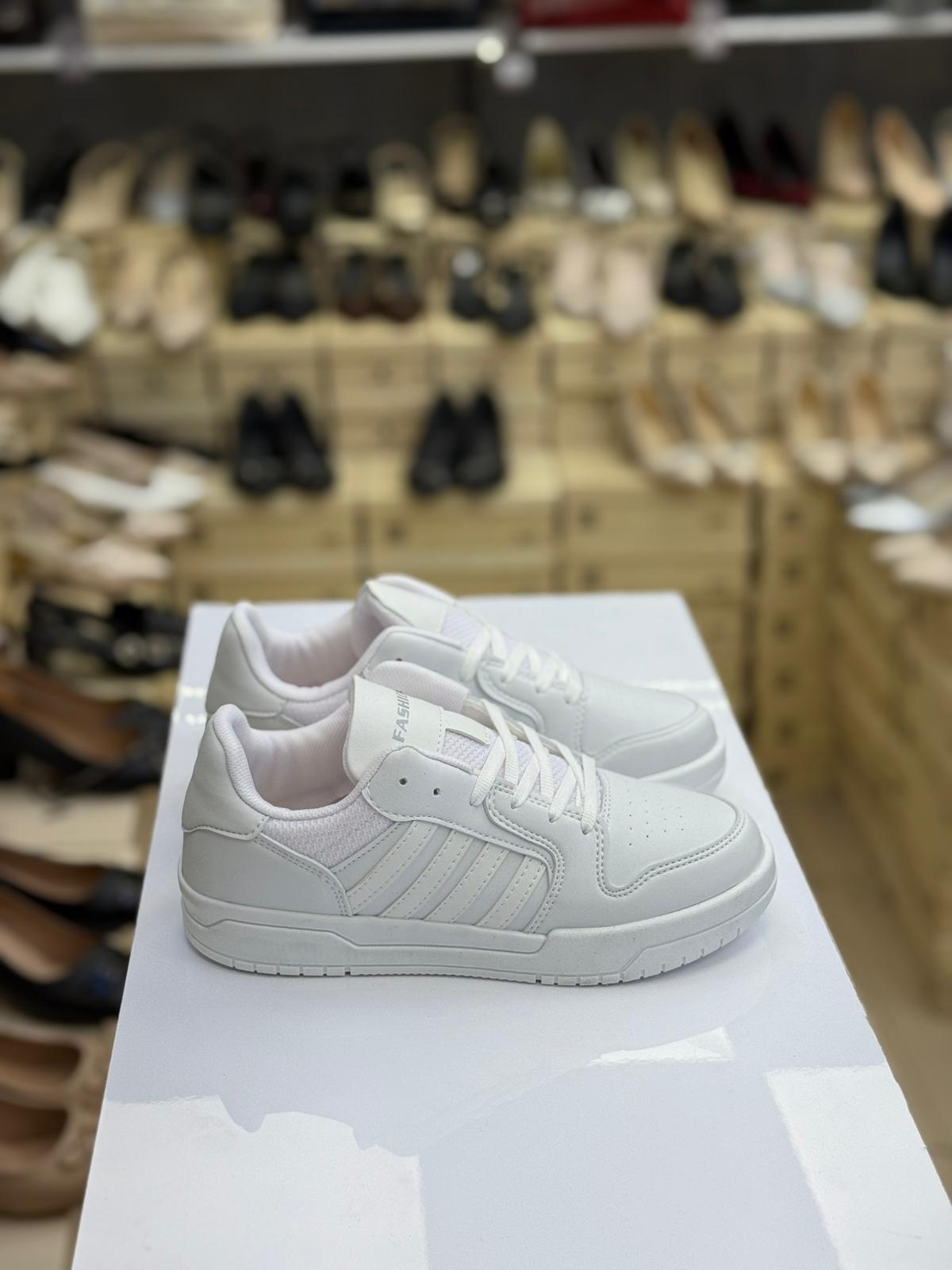 Rahat Kadın Spor Beyaz