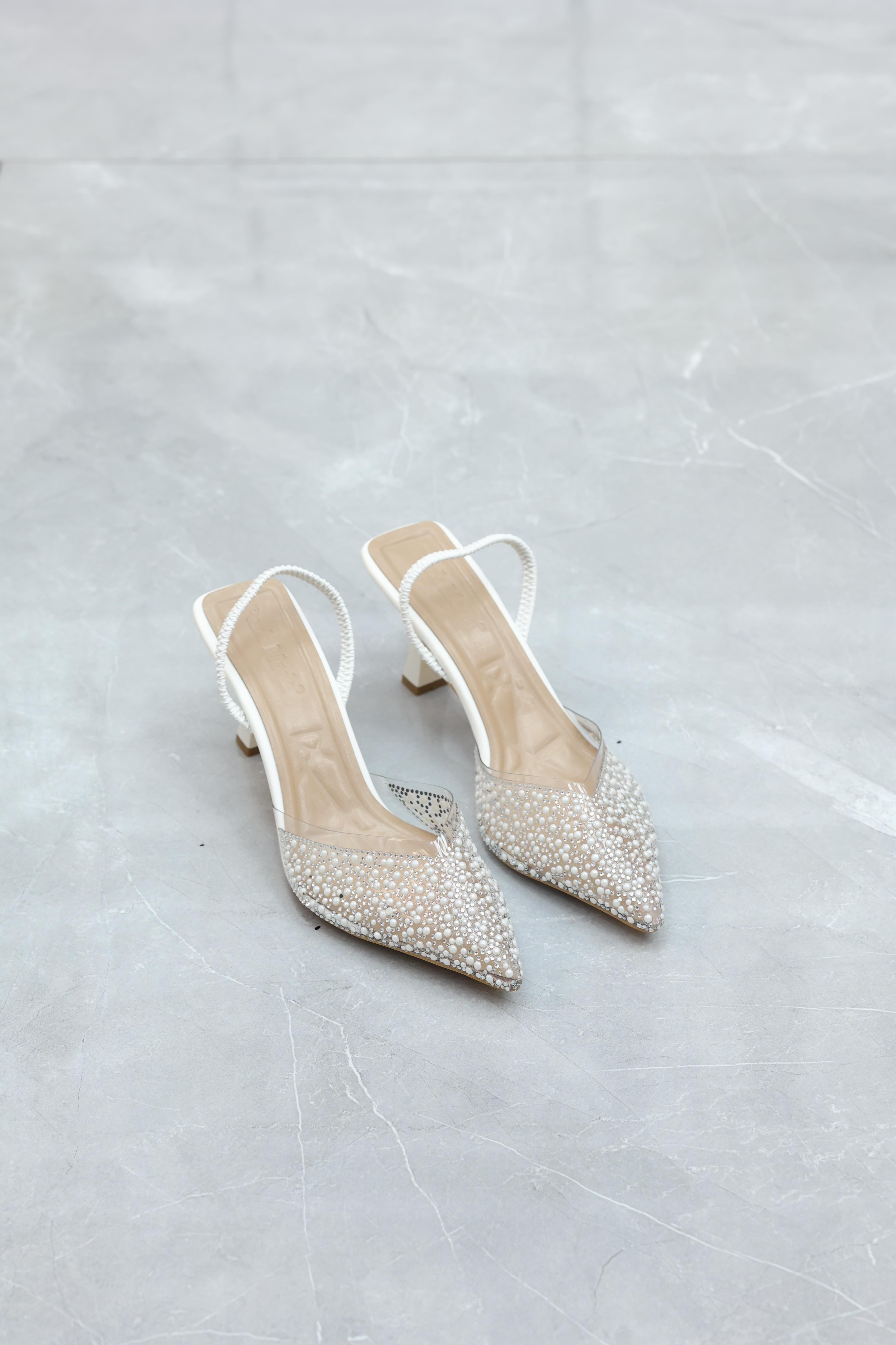 Şeffaf İncili Topuklu Kadın Ayakkabı Beyaz