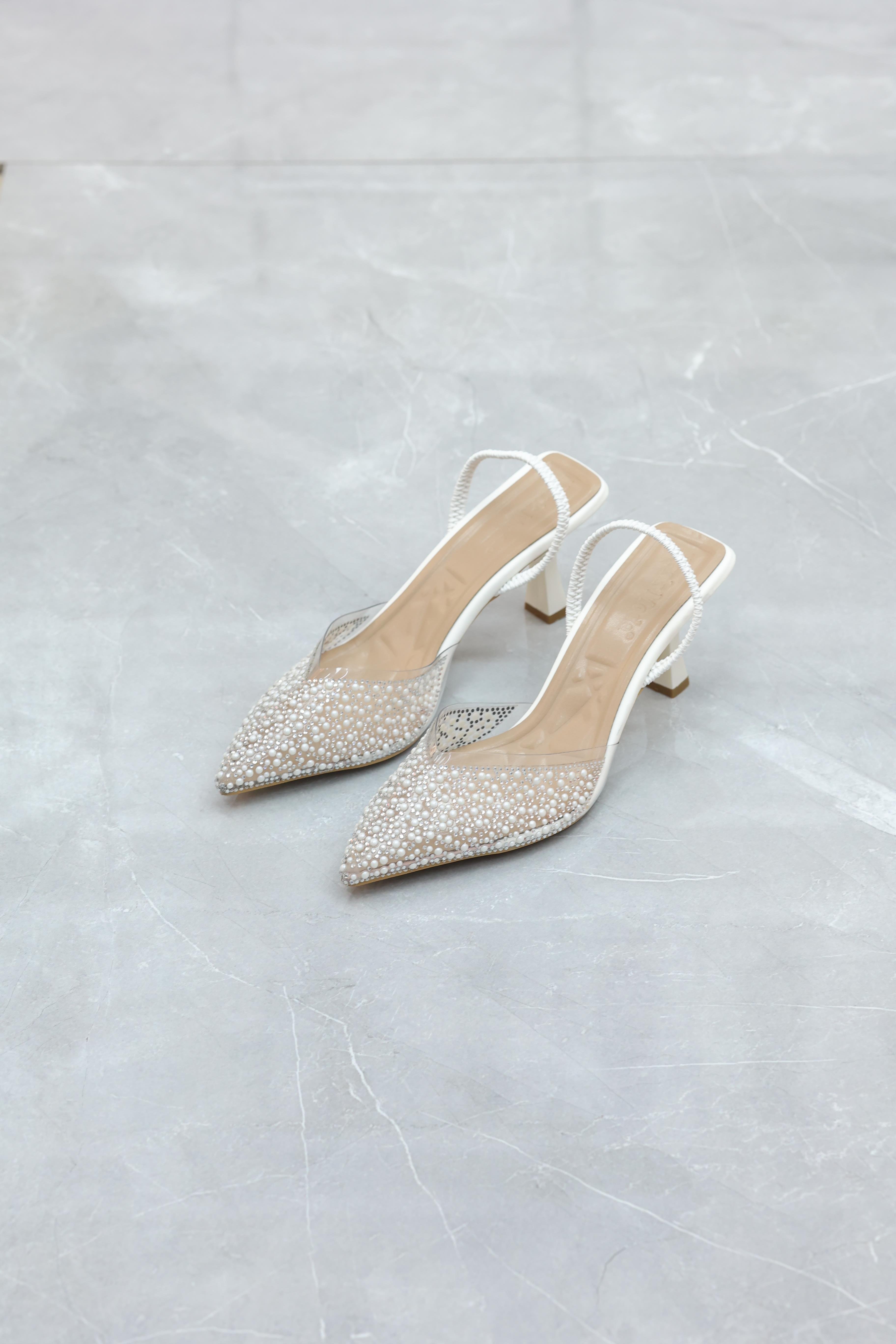 Şeffaf İncili Topuklu Kadın Ayakkabı Beyaz