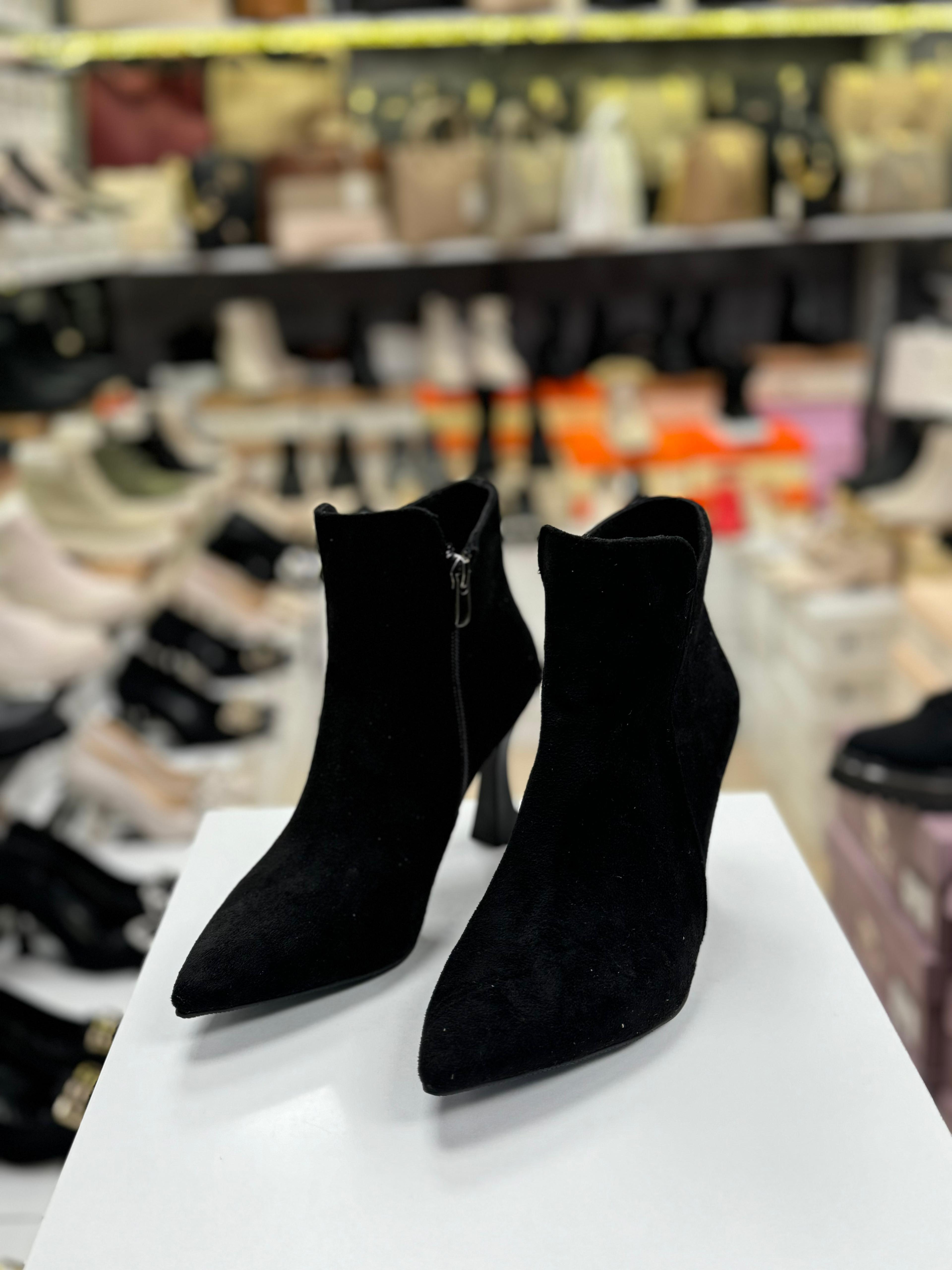 Sivri Burun Topuklu Süet Kadın Bot Ayakkabı