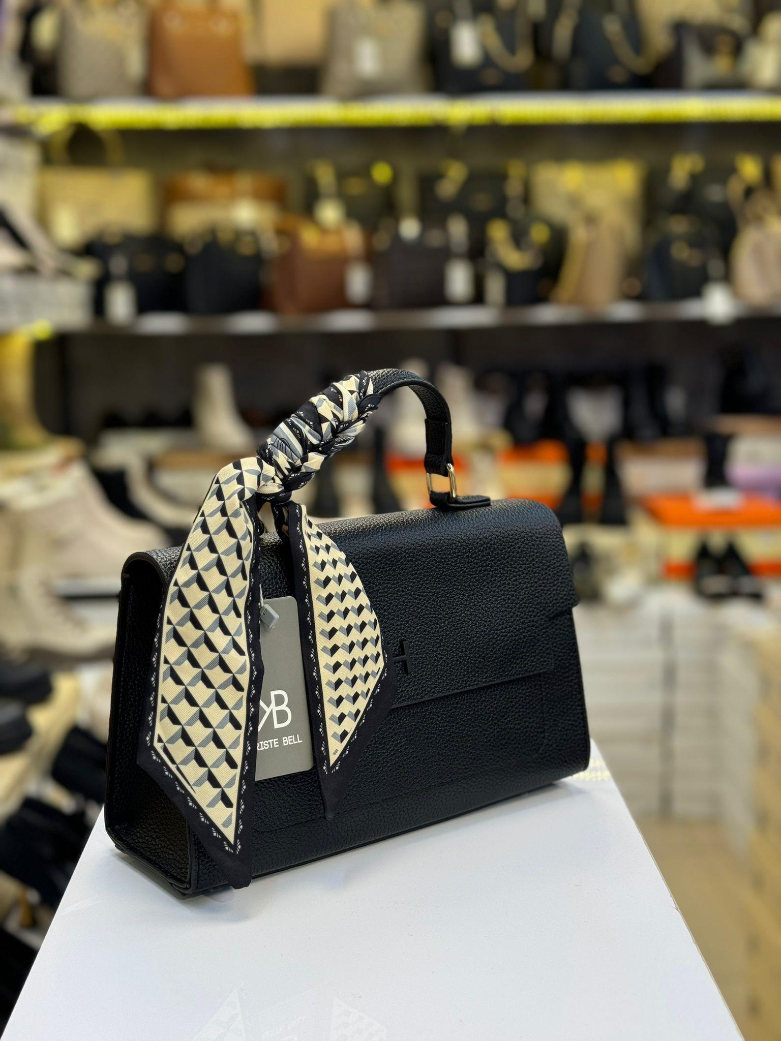 Siyah Bayan Çanta Kriste Bell