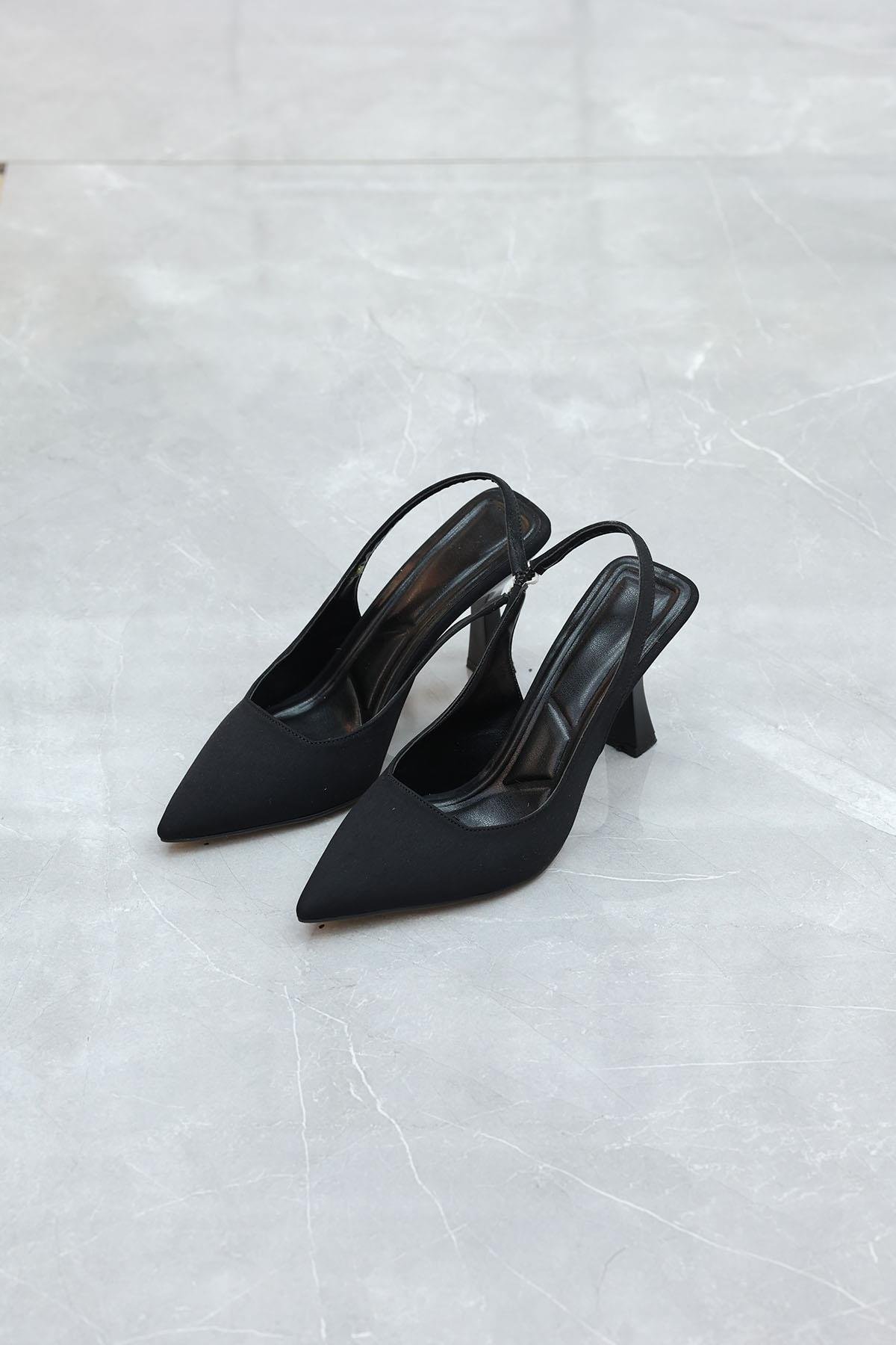 Siyah Renk Topuklu Zara Malzeme