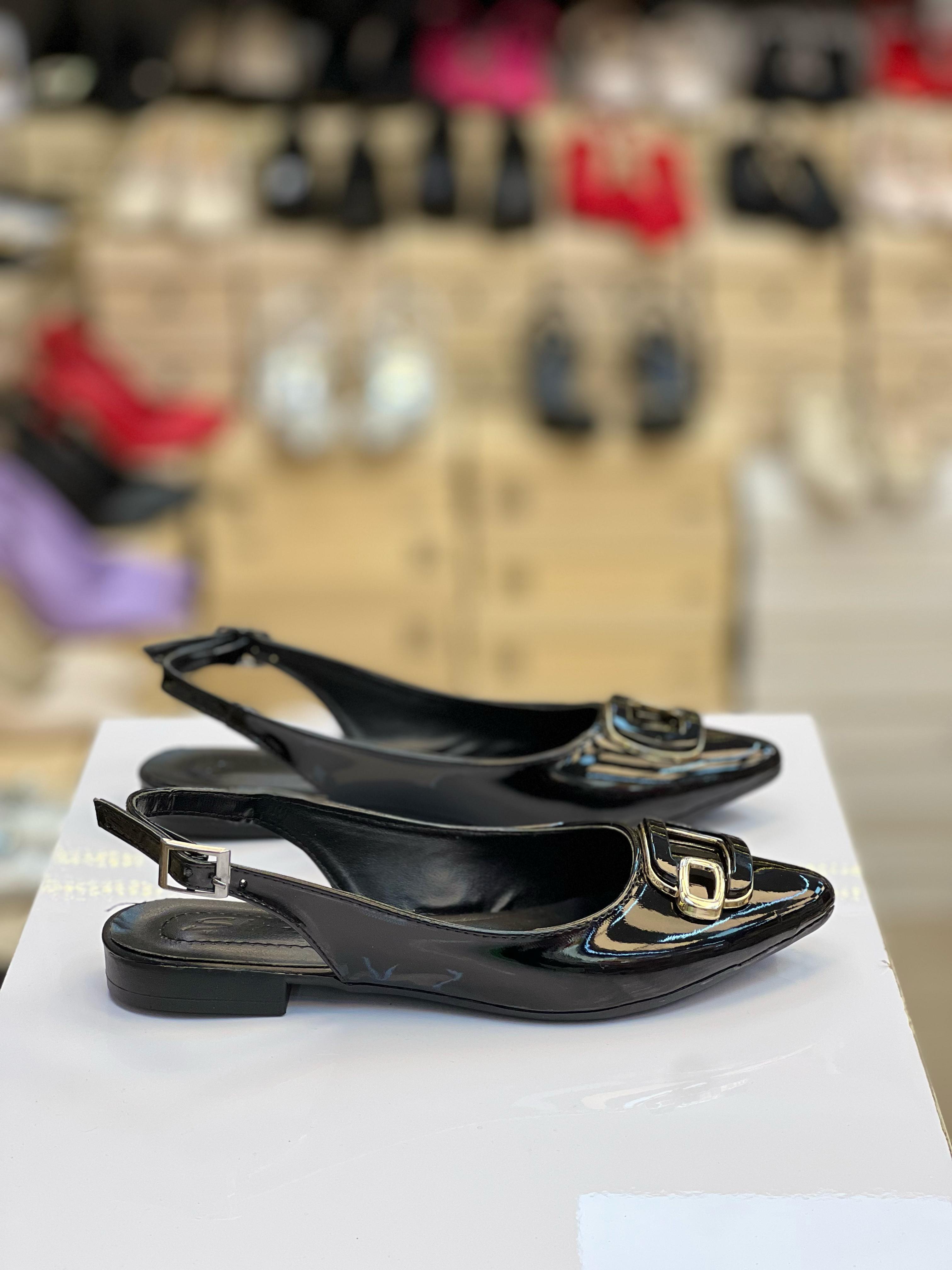 Siyah Rugan Arkası Açık Bayan Babet