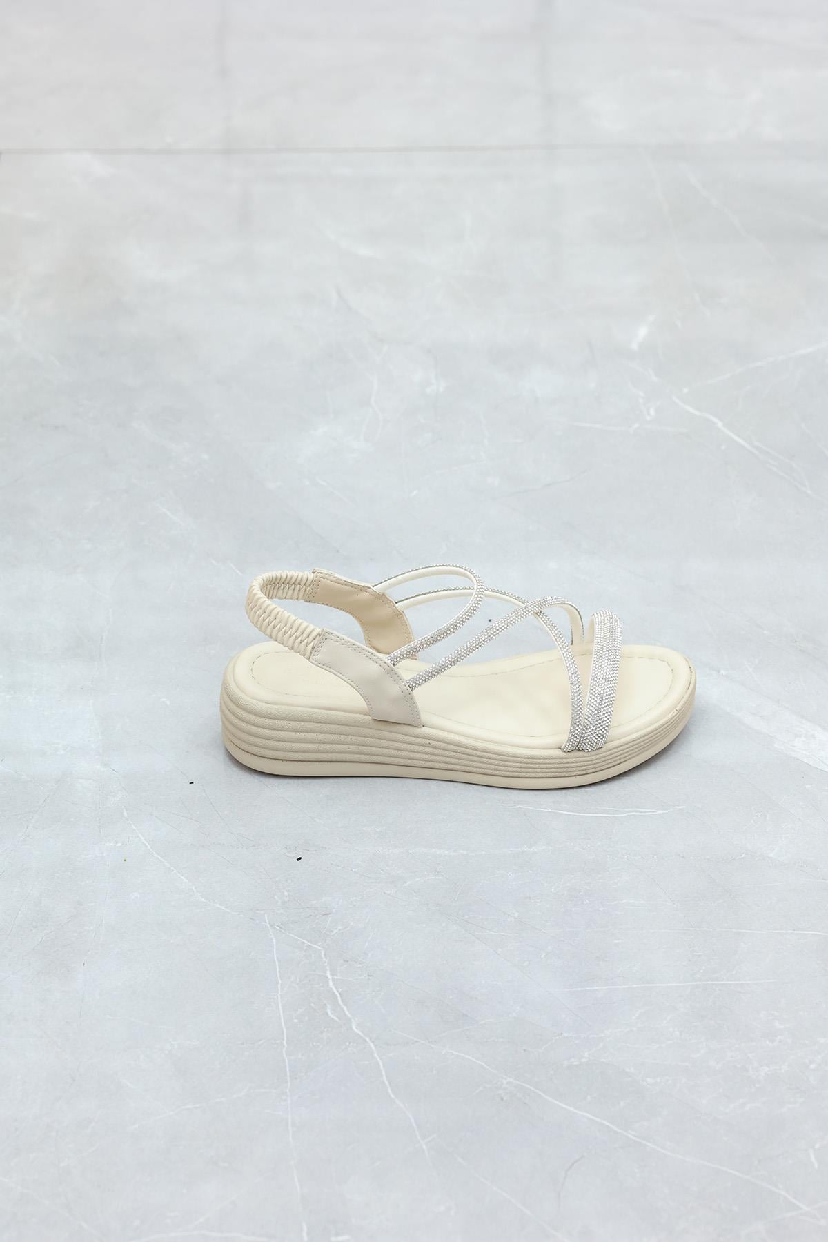 Taşlı Krem Rahat Sandalet