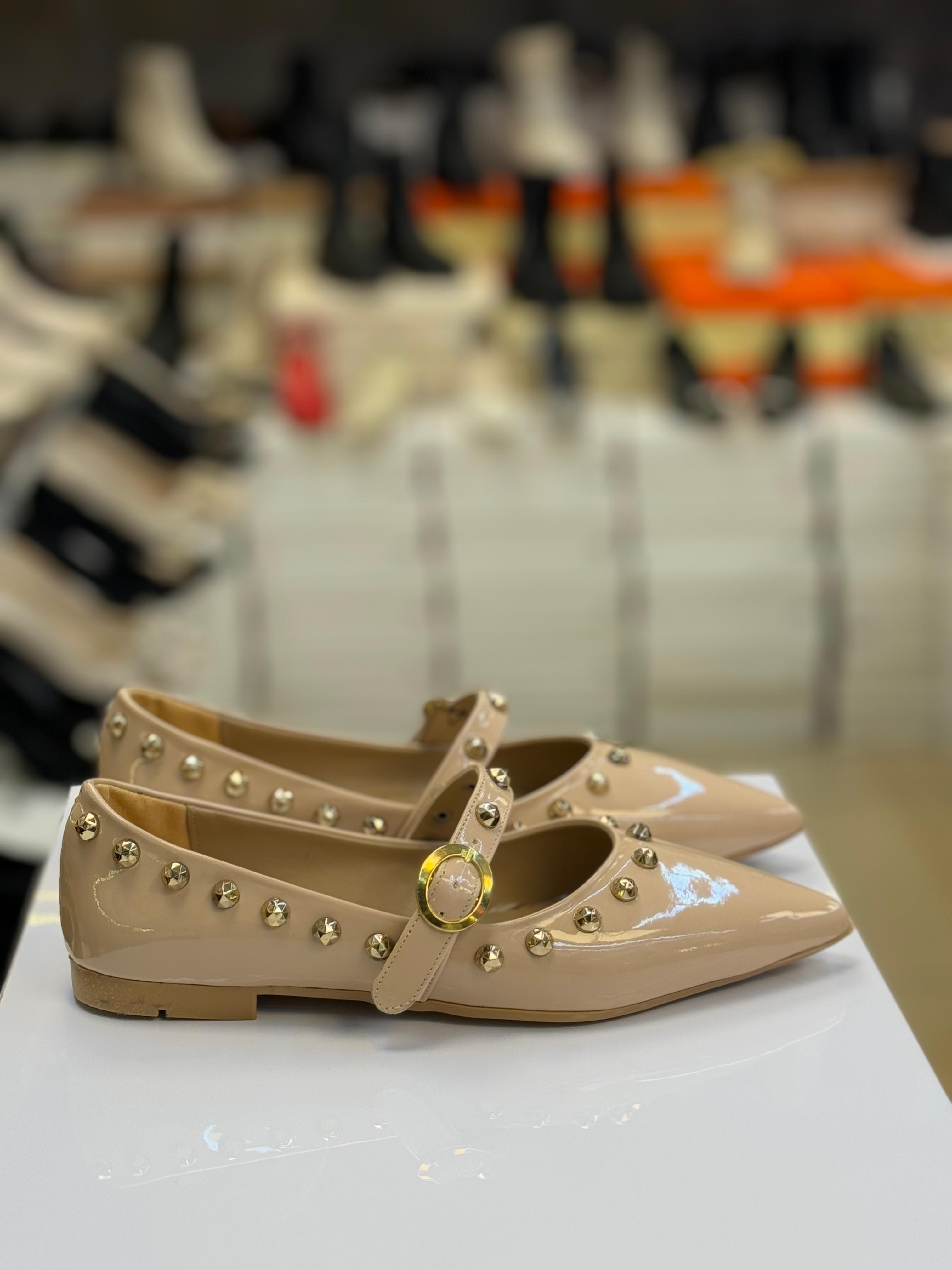 Taşlı Rugan Nut Rengi Bayan Babet