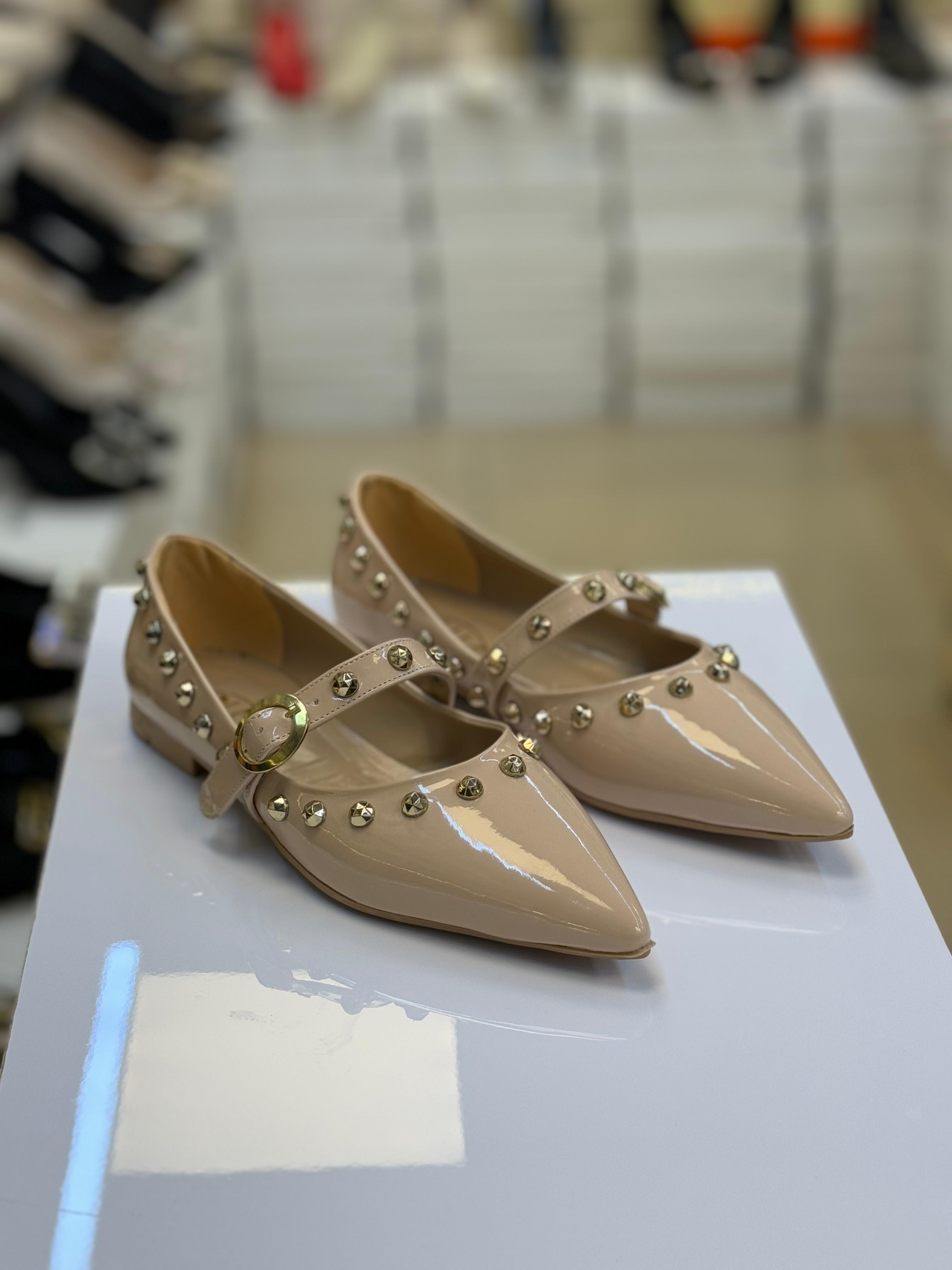 Taşlı Rugan Nut Rengi Bayan Babet