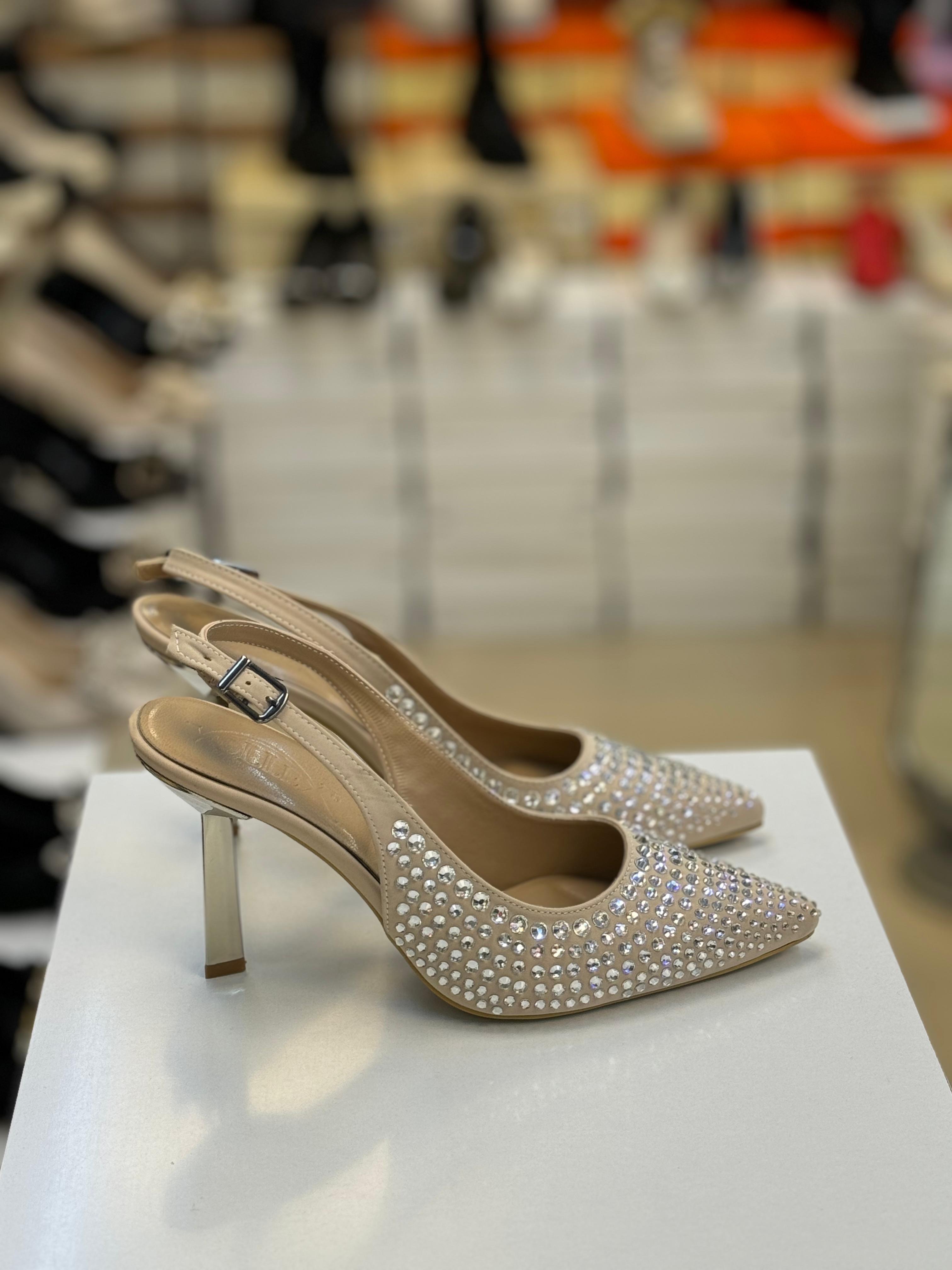 Taşlı Topuklu Arkası Açık Şık Ten Ayakkabı