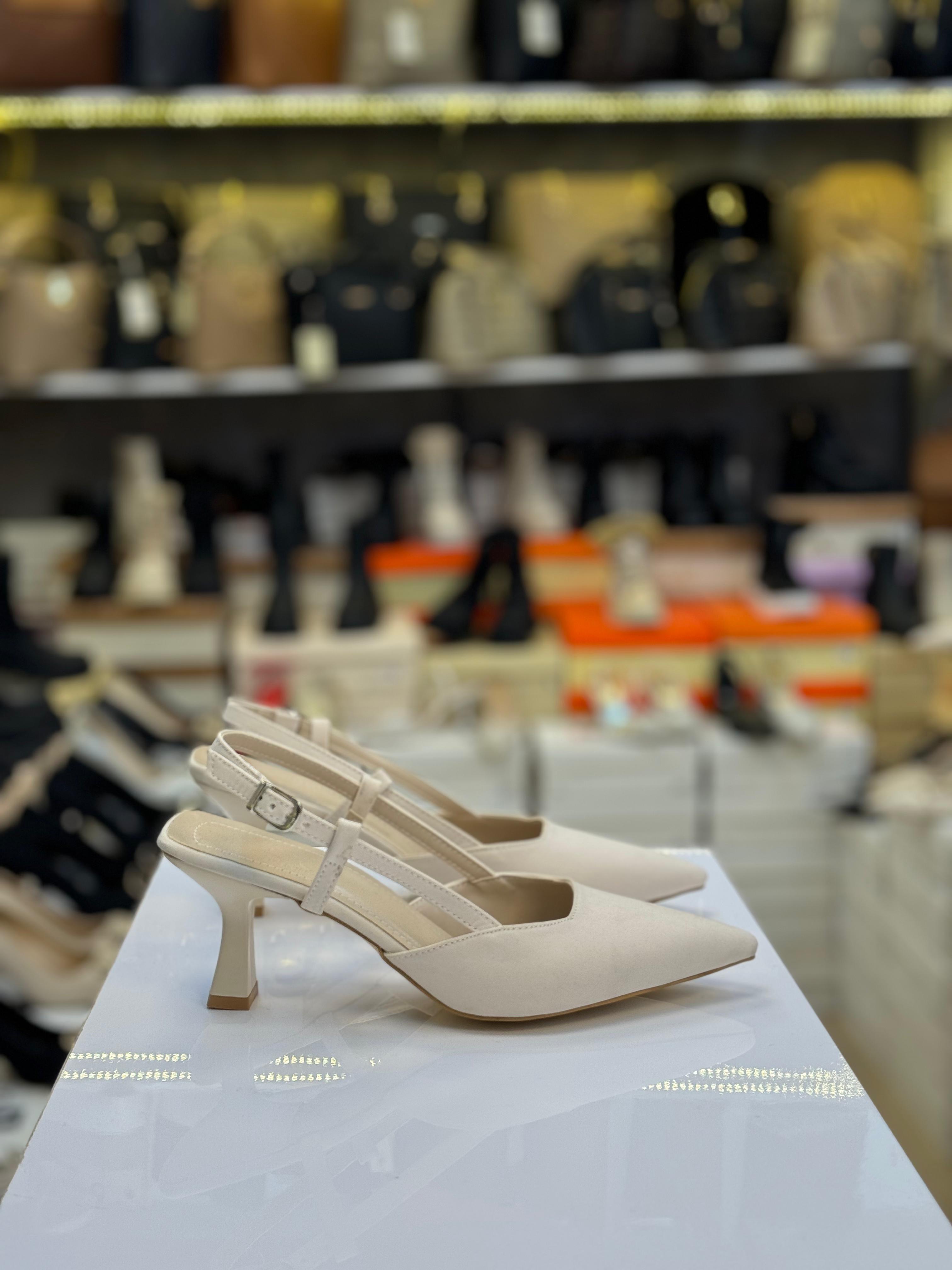 Ten Rengi Zara Malzeme Arkası Açık Kısa Topuk Stiletto