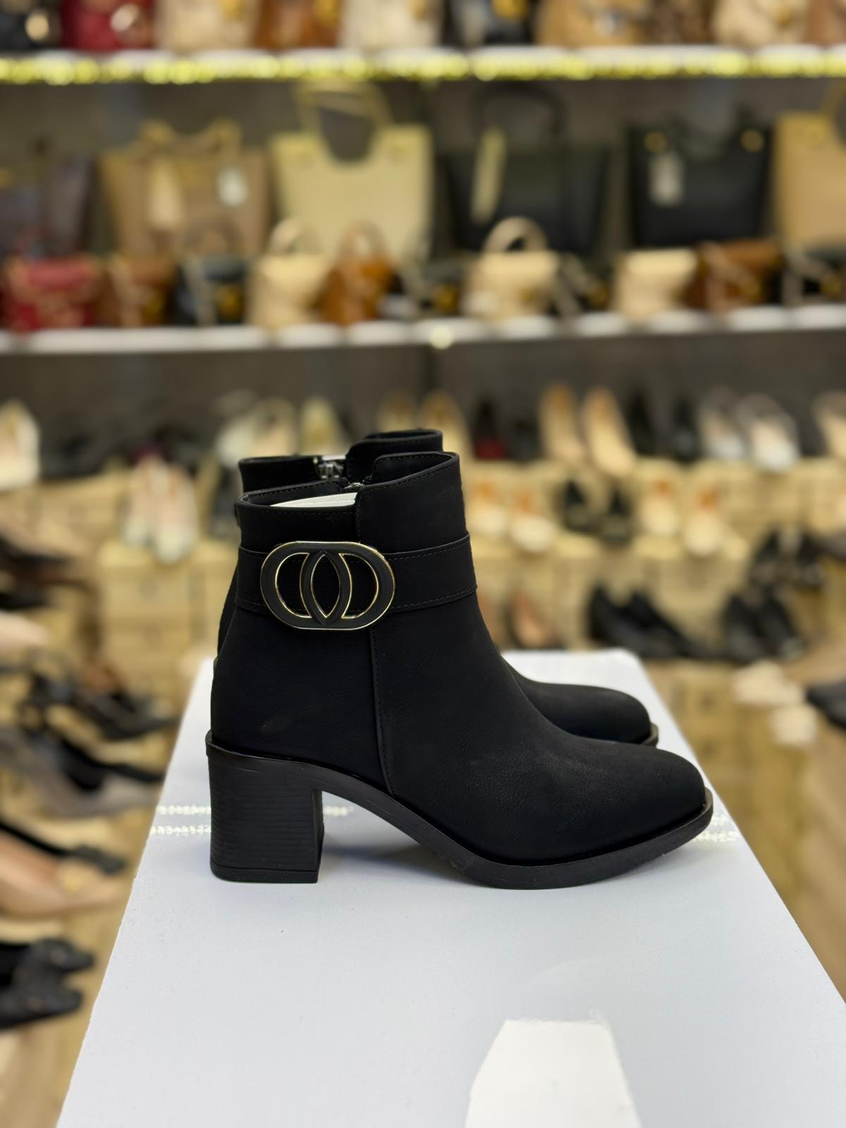 Tokalı Fermuarlı Kadın Bot Topuklu