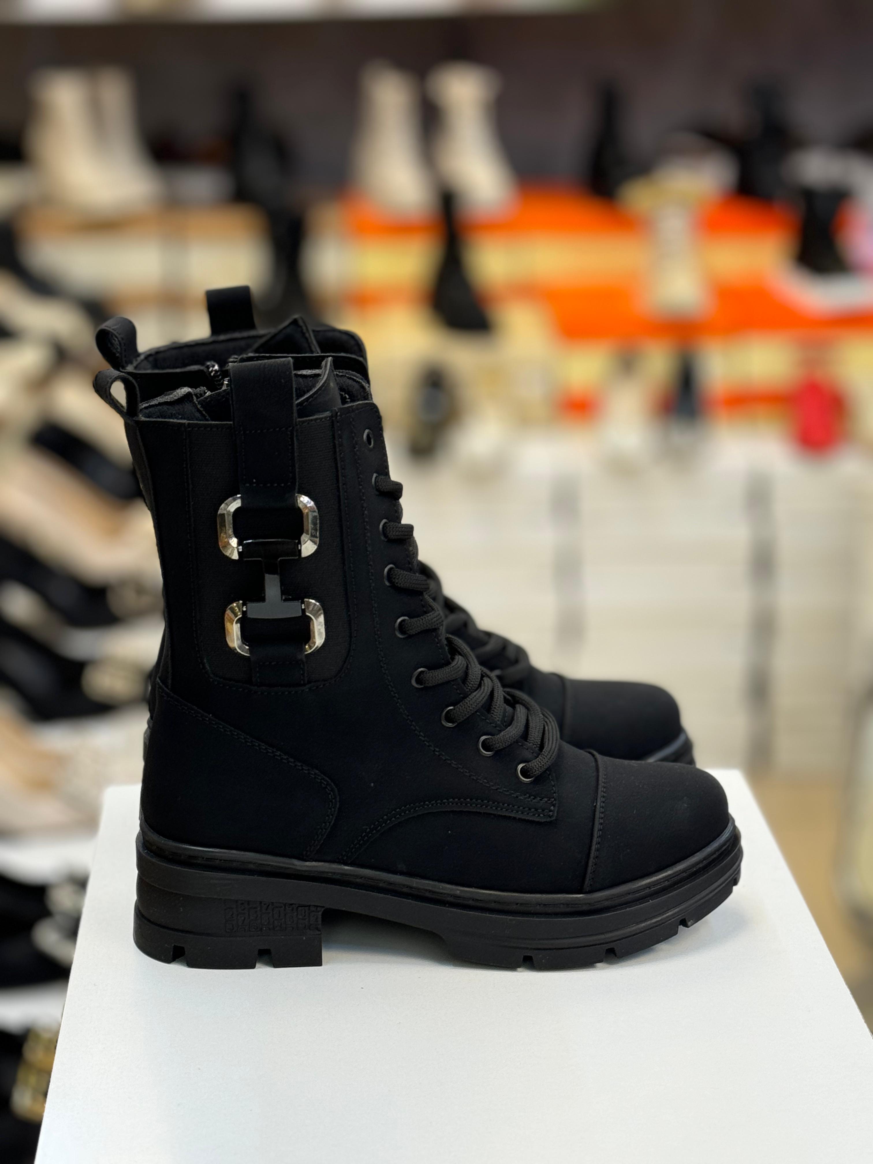 Tokalı Tabanı Kaymaz Üşütmez Bağcıklı Postal Bot