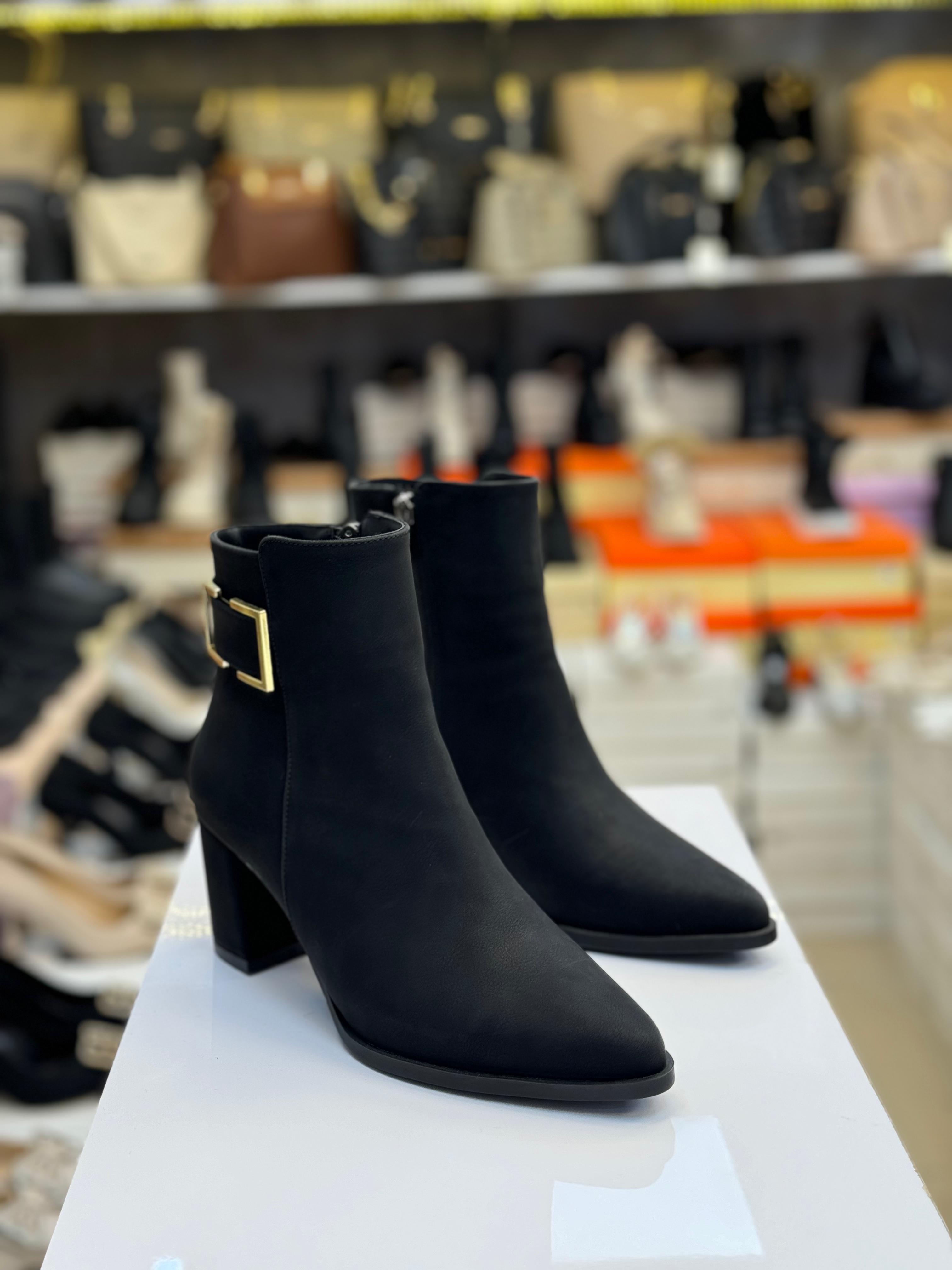 Topuklu Rahat Siyah Kadın Bot