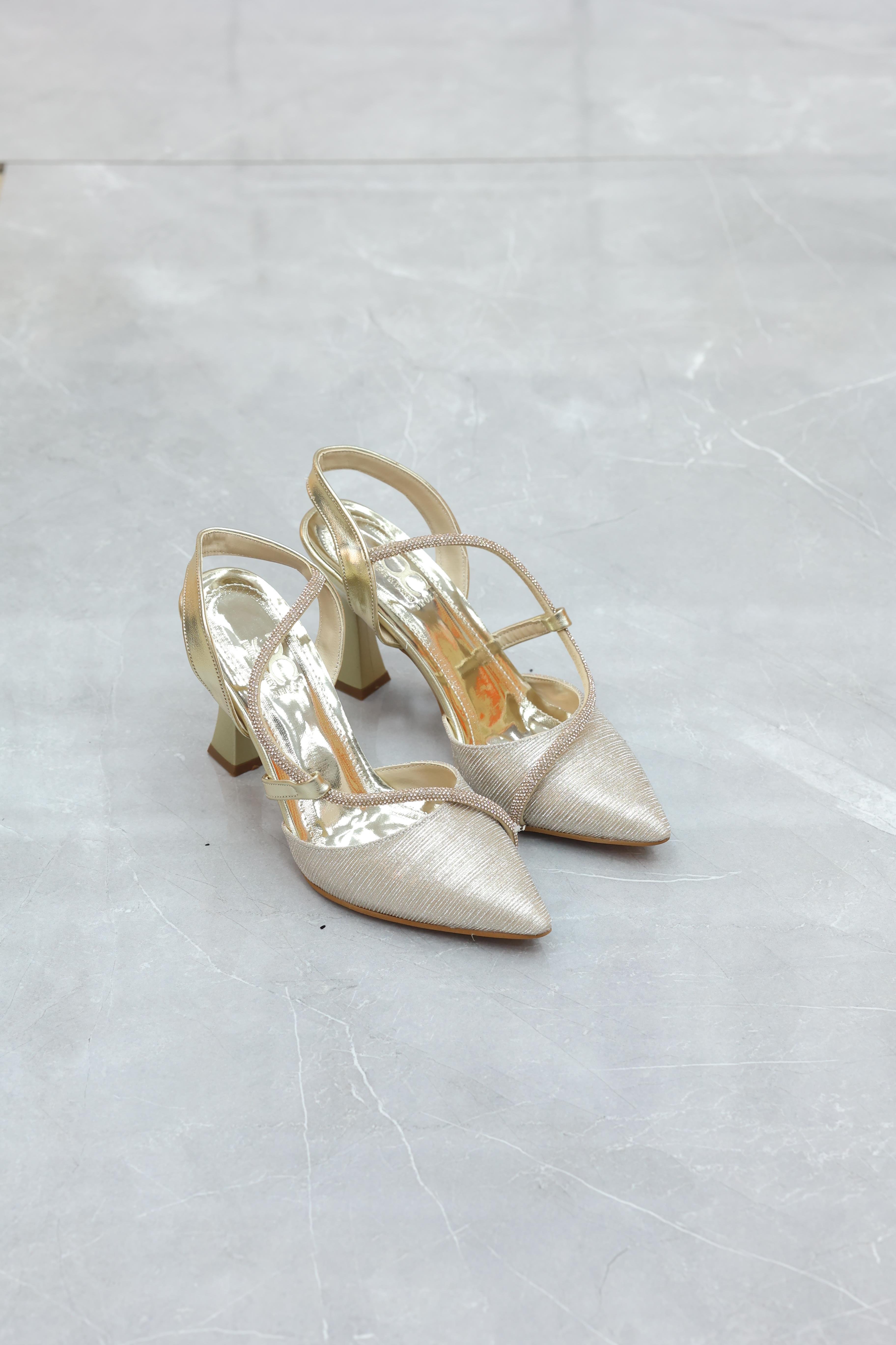 Topuklu Taşlı Gold Kadın Ayakkabısı