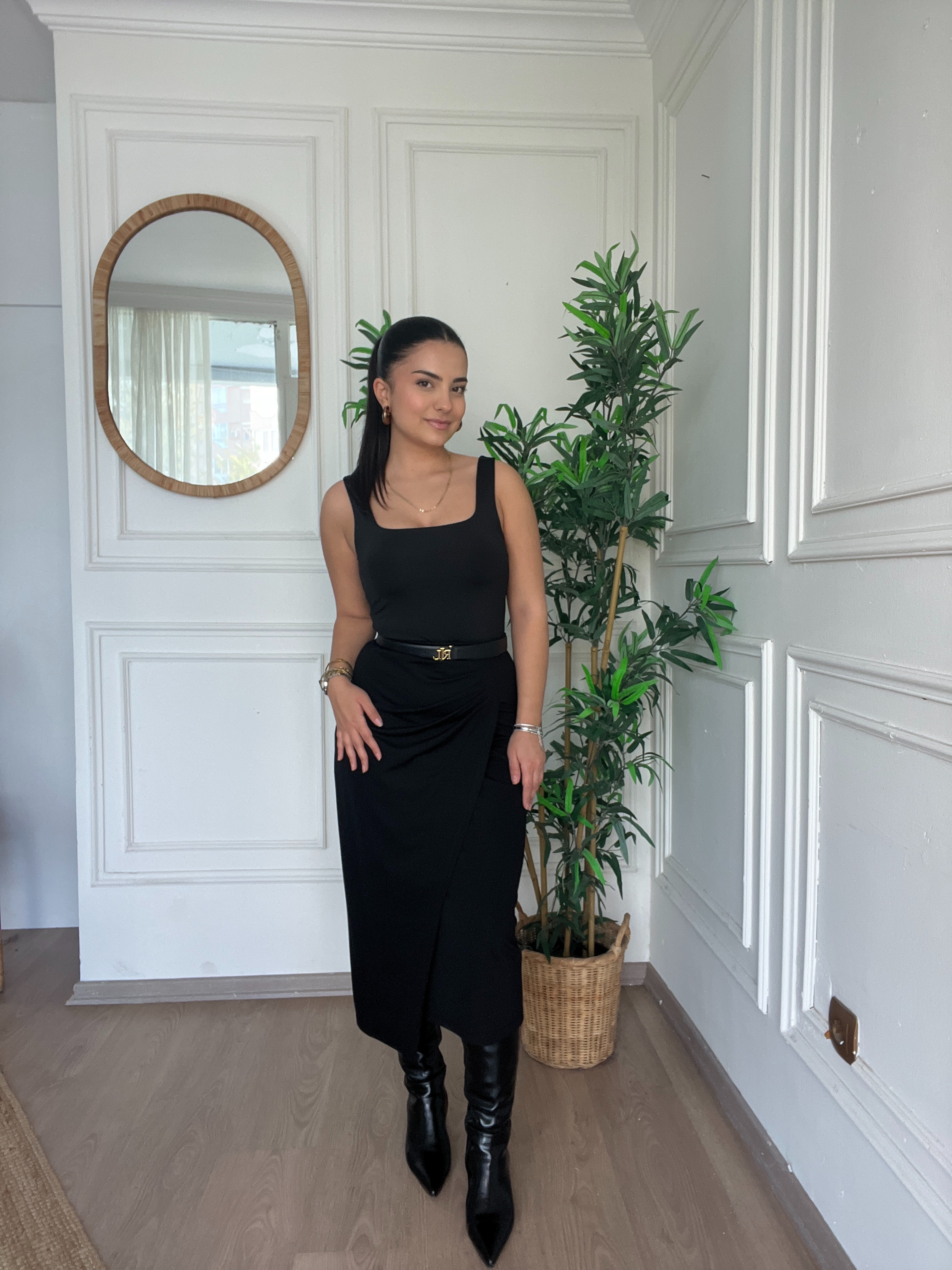 Beli Lastikli Drapeli Etek Siyah