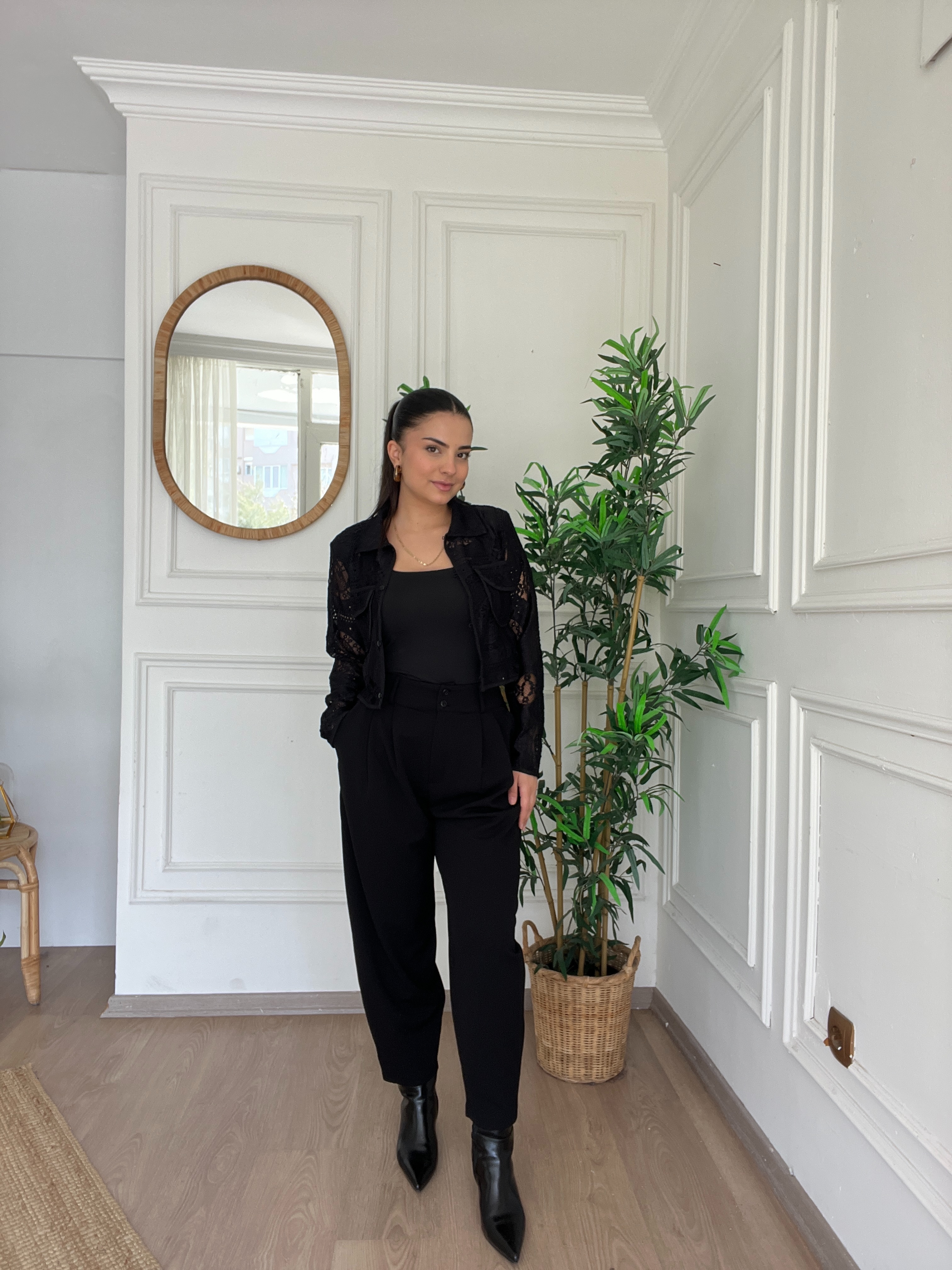 Çift Pileli Yüksek Bel Havuç Kesim KUmaş Pantolon Siyah