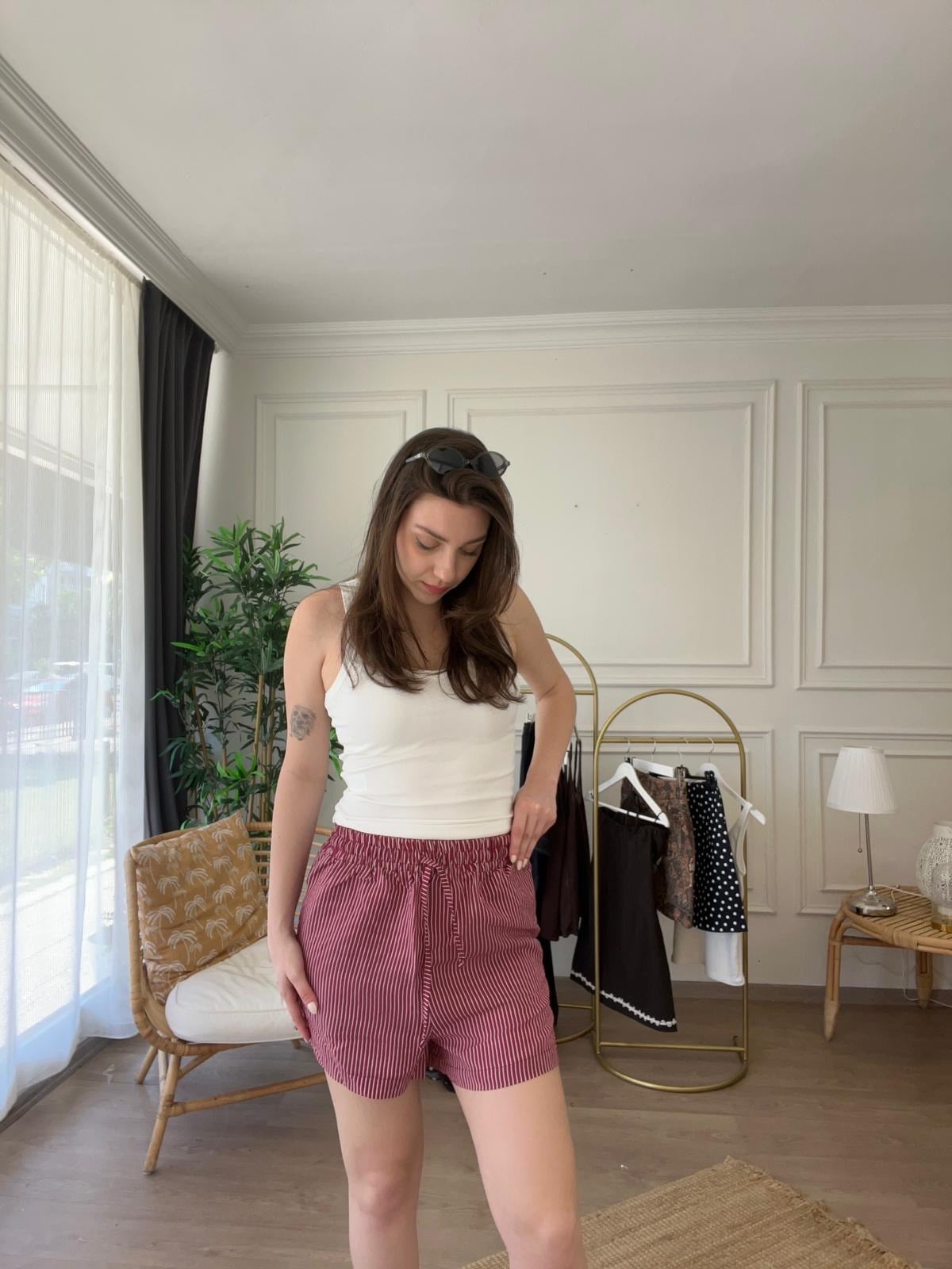 Çizgili Tencel Şort Bordo