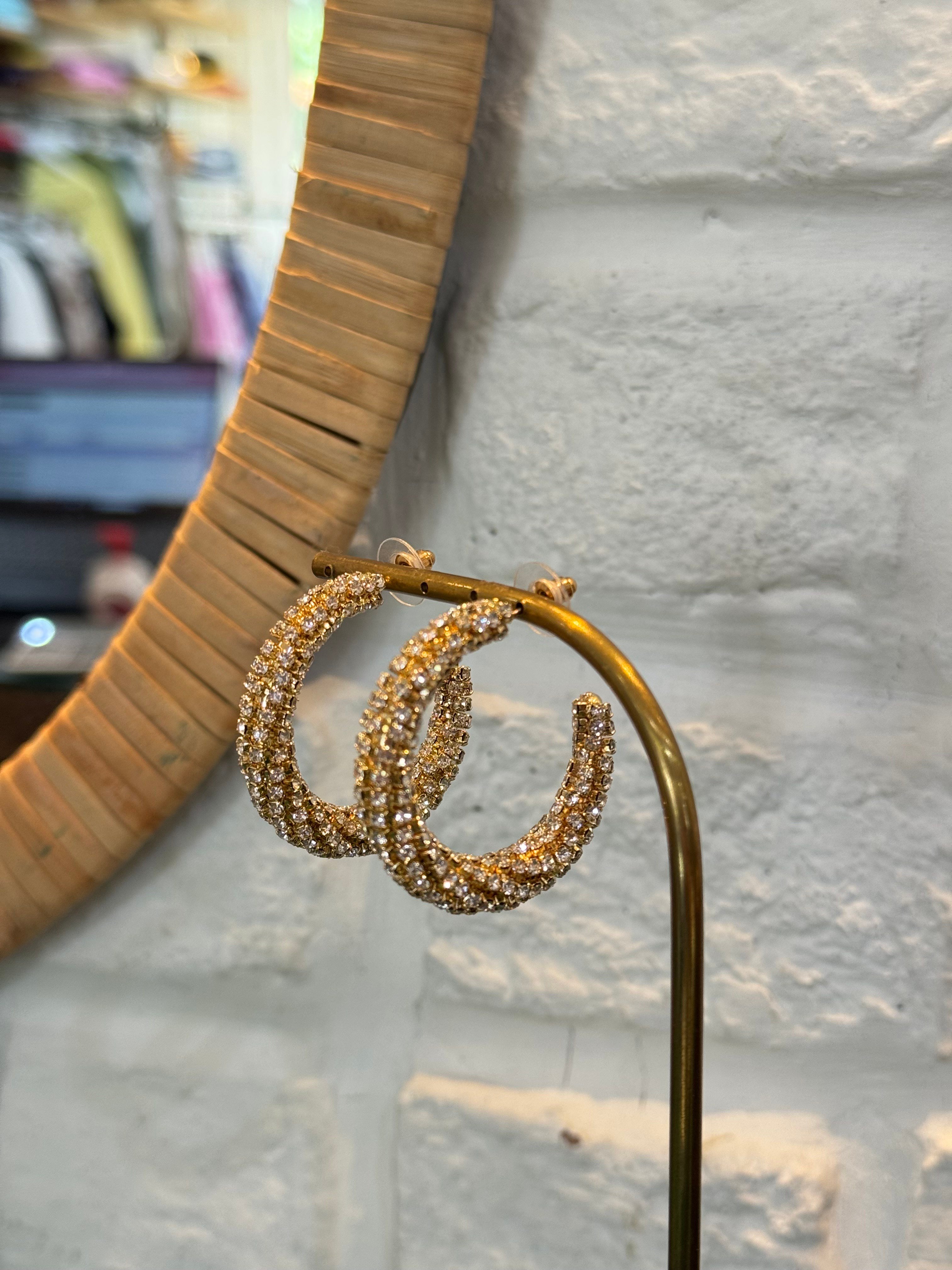 Cloe Gold Taş Detay Küpe