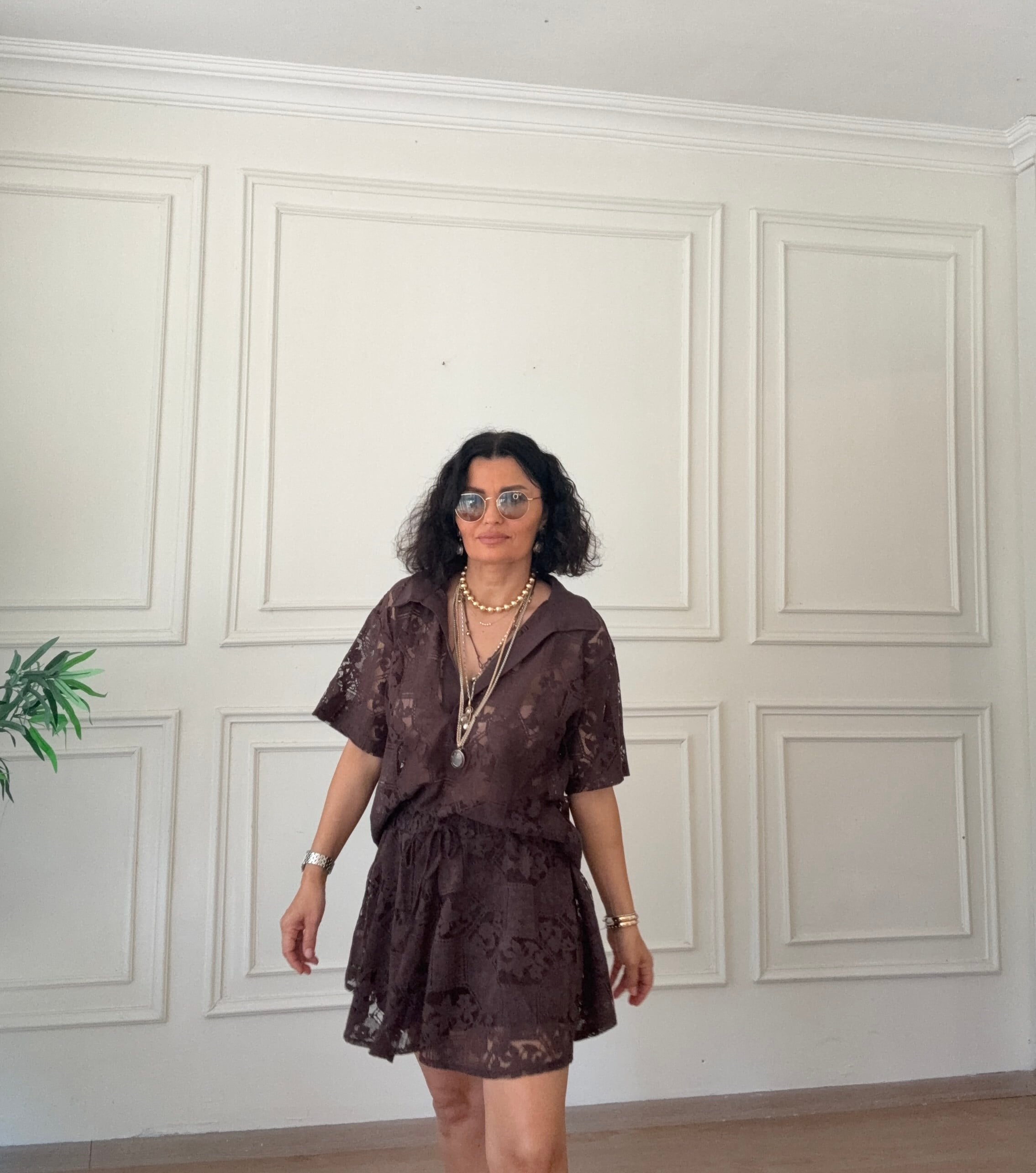 Dantel Beli Lastikli Şort Kahverengi