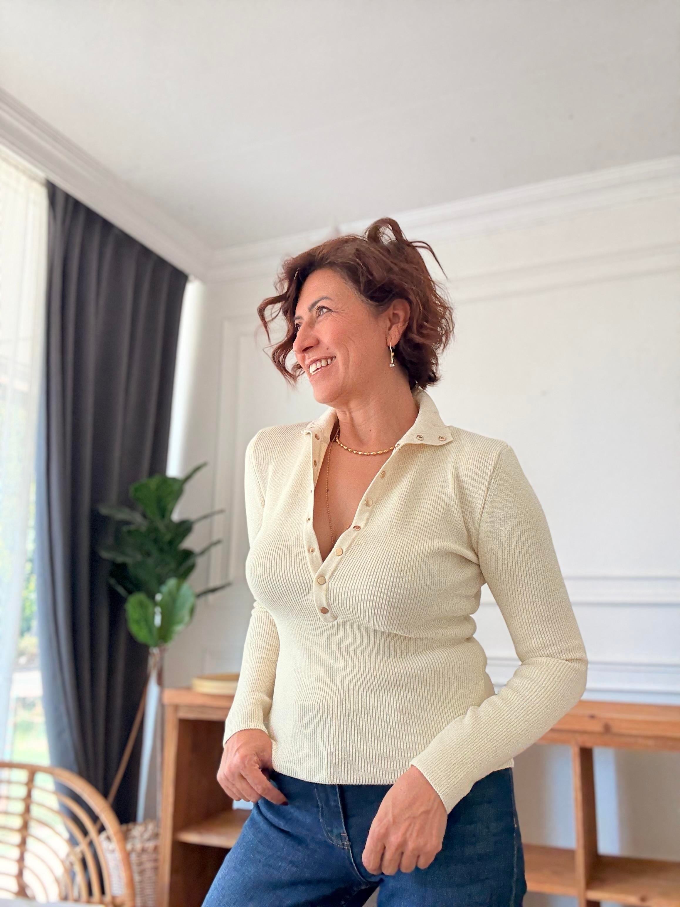 Dilvin Dik Yaka Çıtçıtlı Triko Ekru