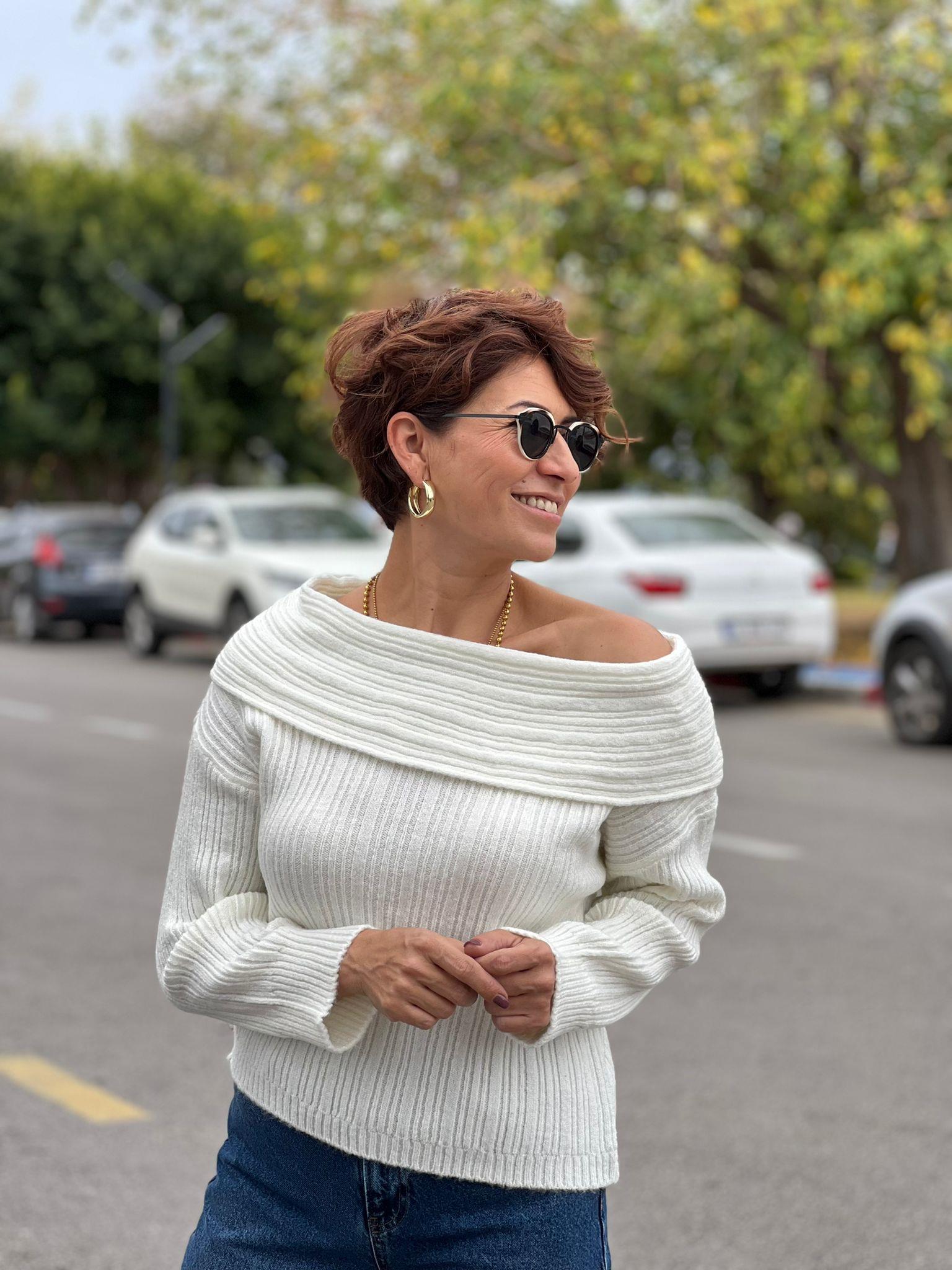 düşük omuz kazak krem