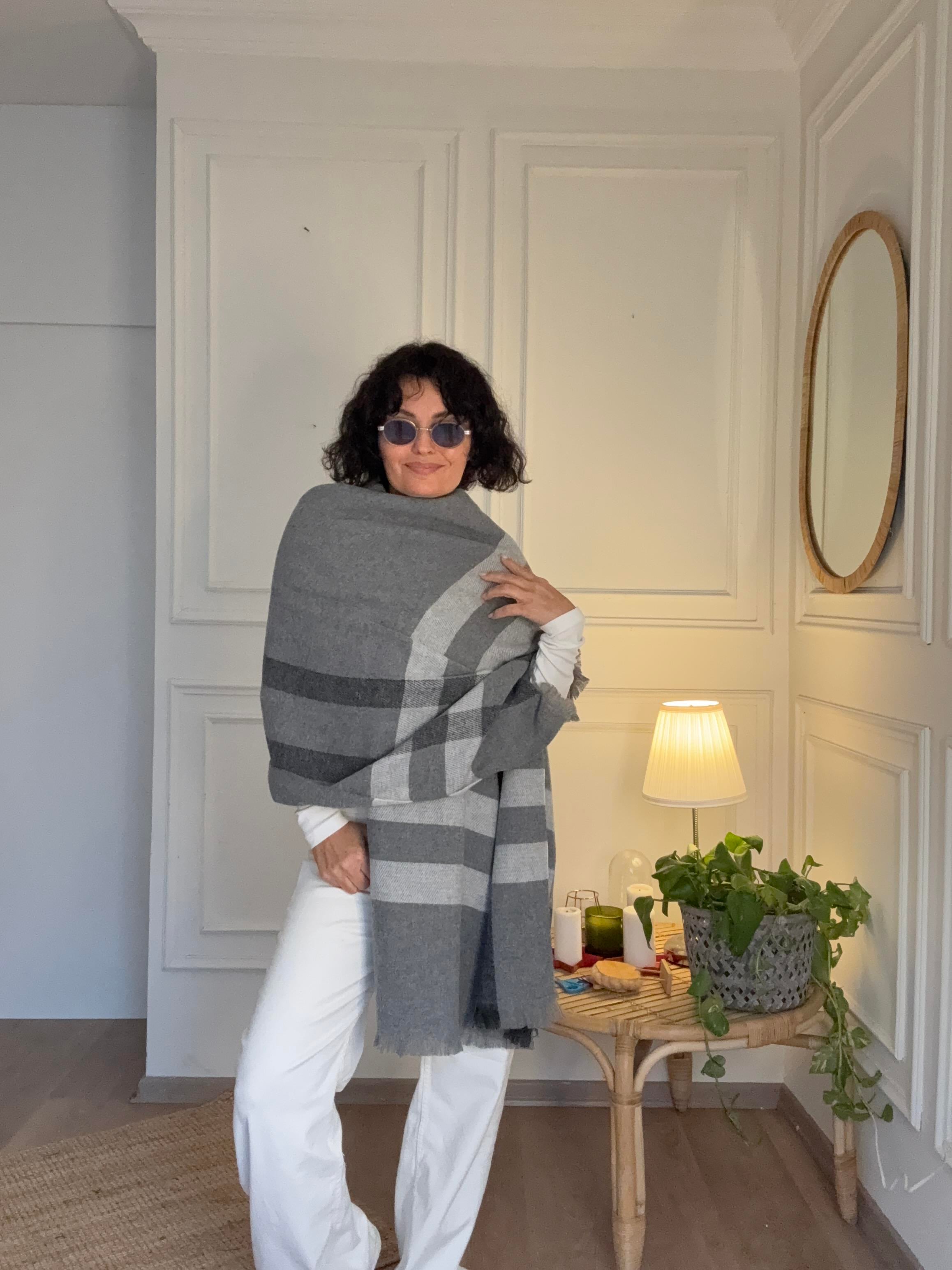 Ekoseli Büyük Yün Atkı Gri-Ekru 70*195 cm