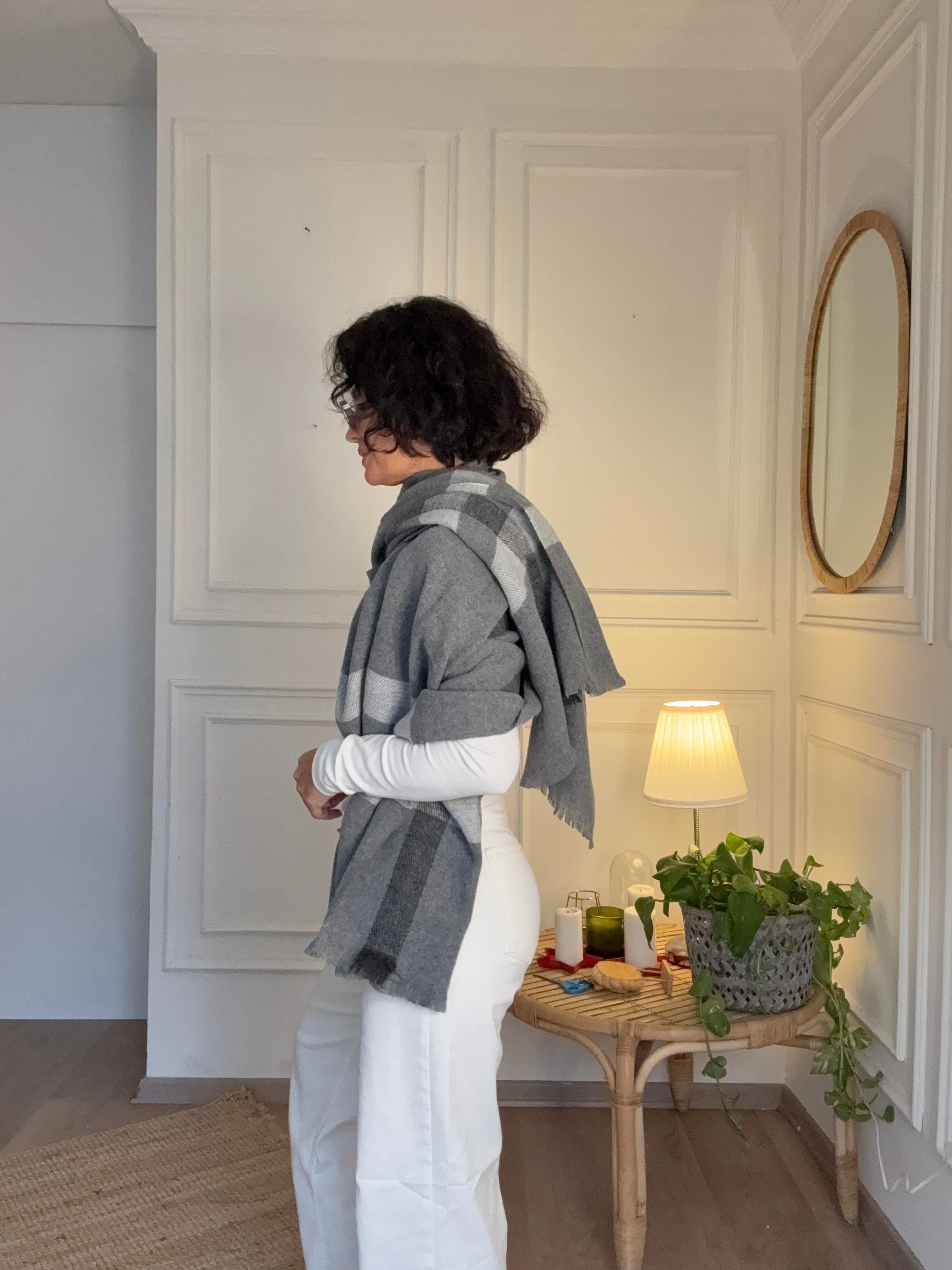 Ekoseli Büyük Yün Atkı Gri-Ekru 70*195 cm