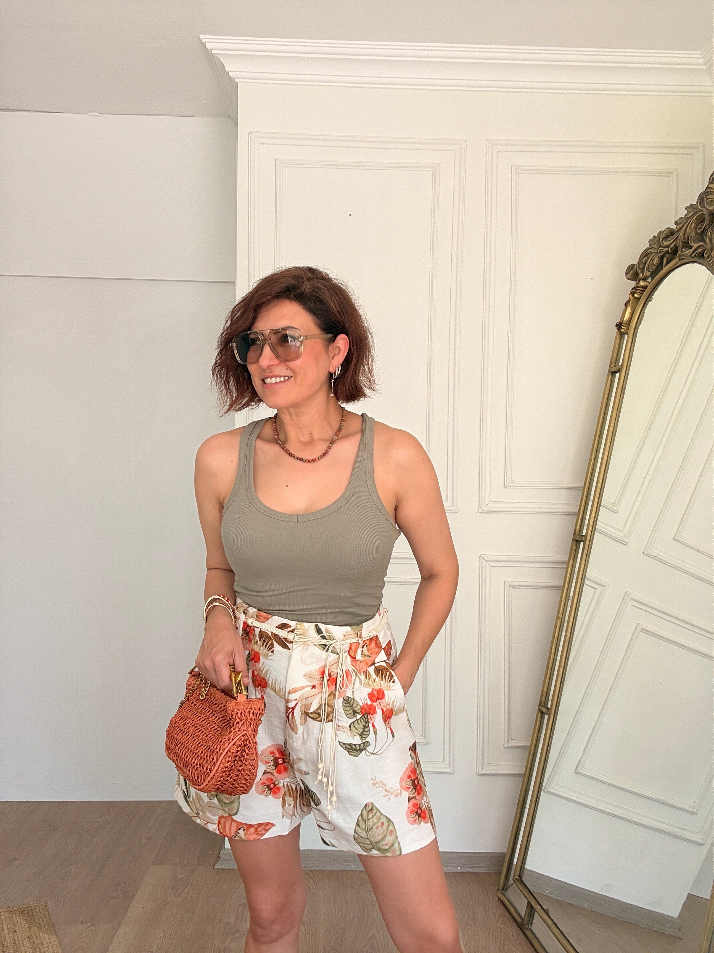 Floral Turuncu Desenli Şort 