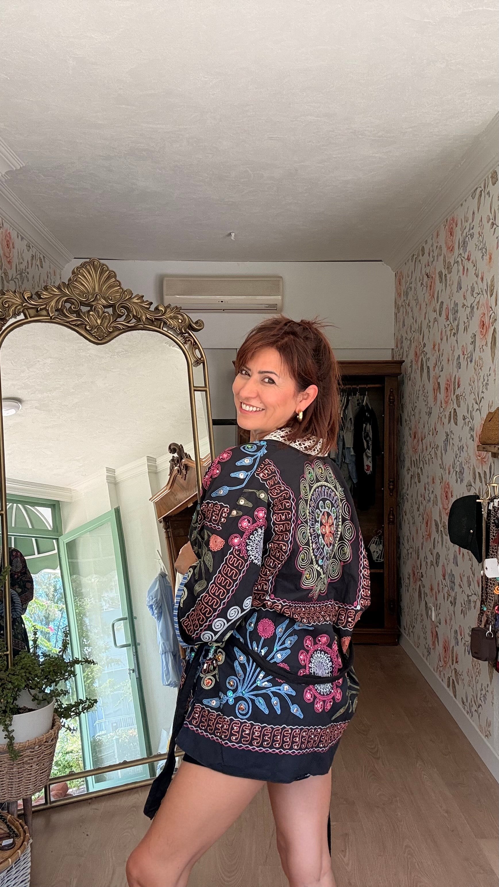 İthal Nakışlı Kimono Ceket