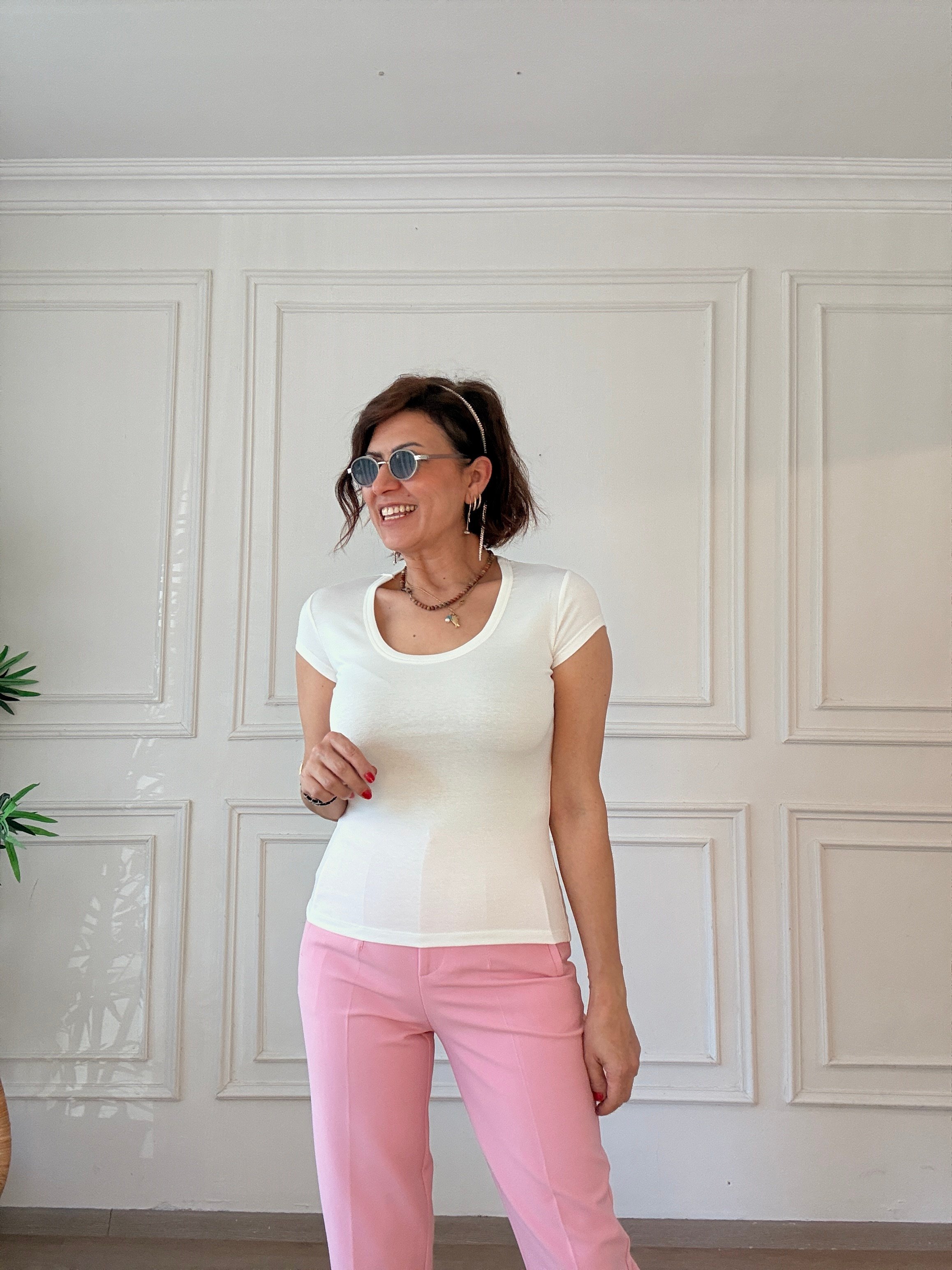 Kısa Kollu U yaka T-Shirt Beyaz
