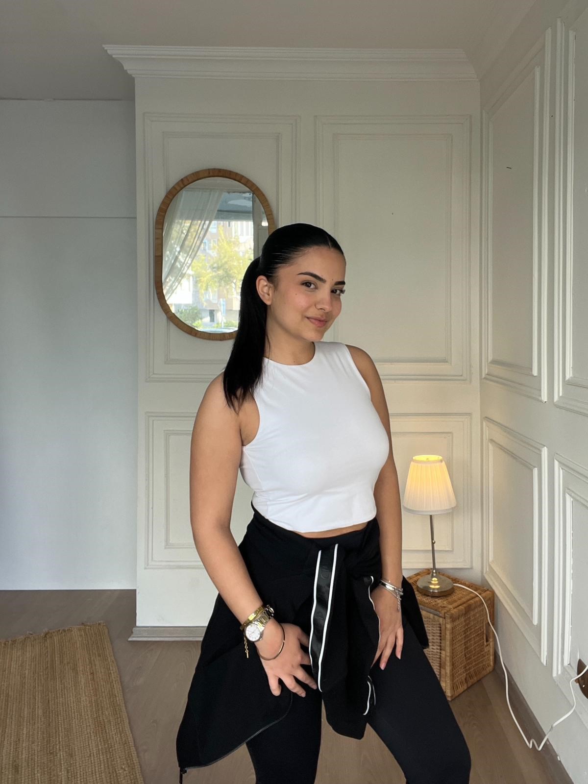 Kolsuz Basic Crop Top Beyaz