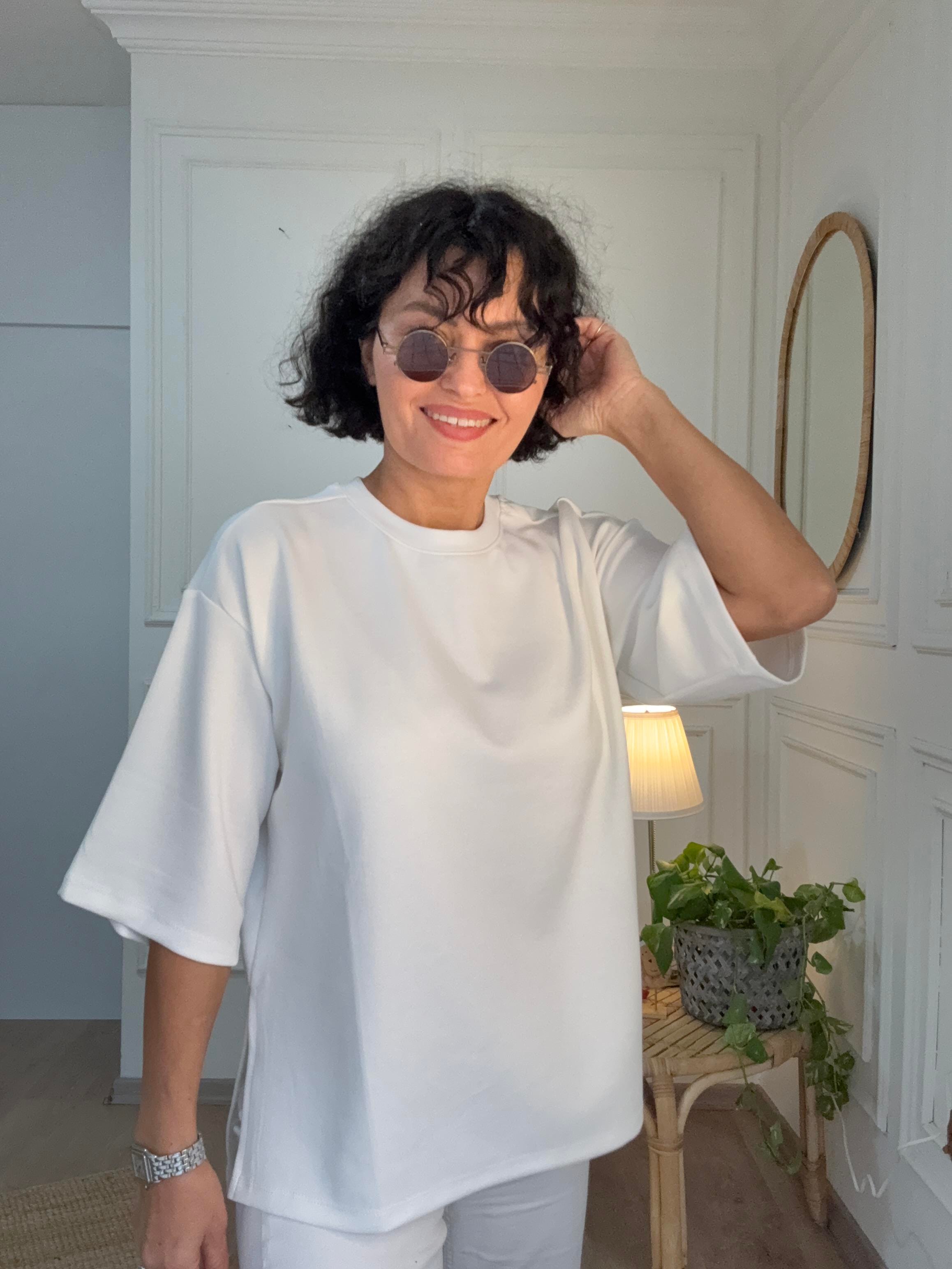 Modal Kumaş Yırtmaçlı Oversize Tişört Ekru