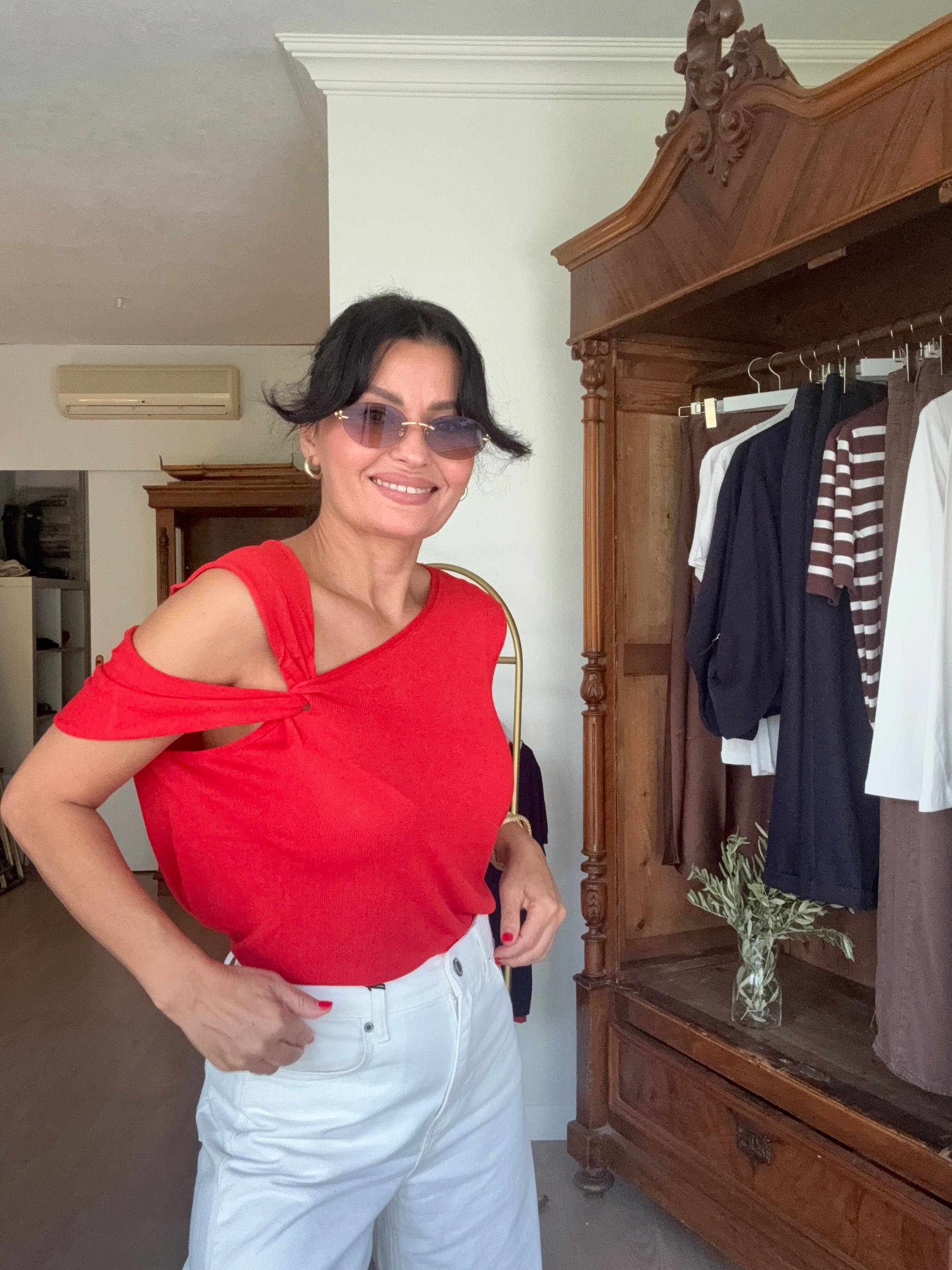 Omuz Detaylı Triko Kırmızı