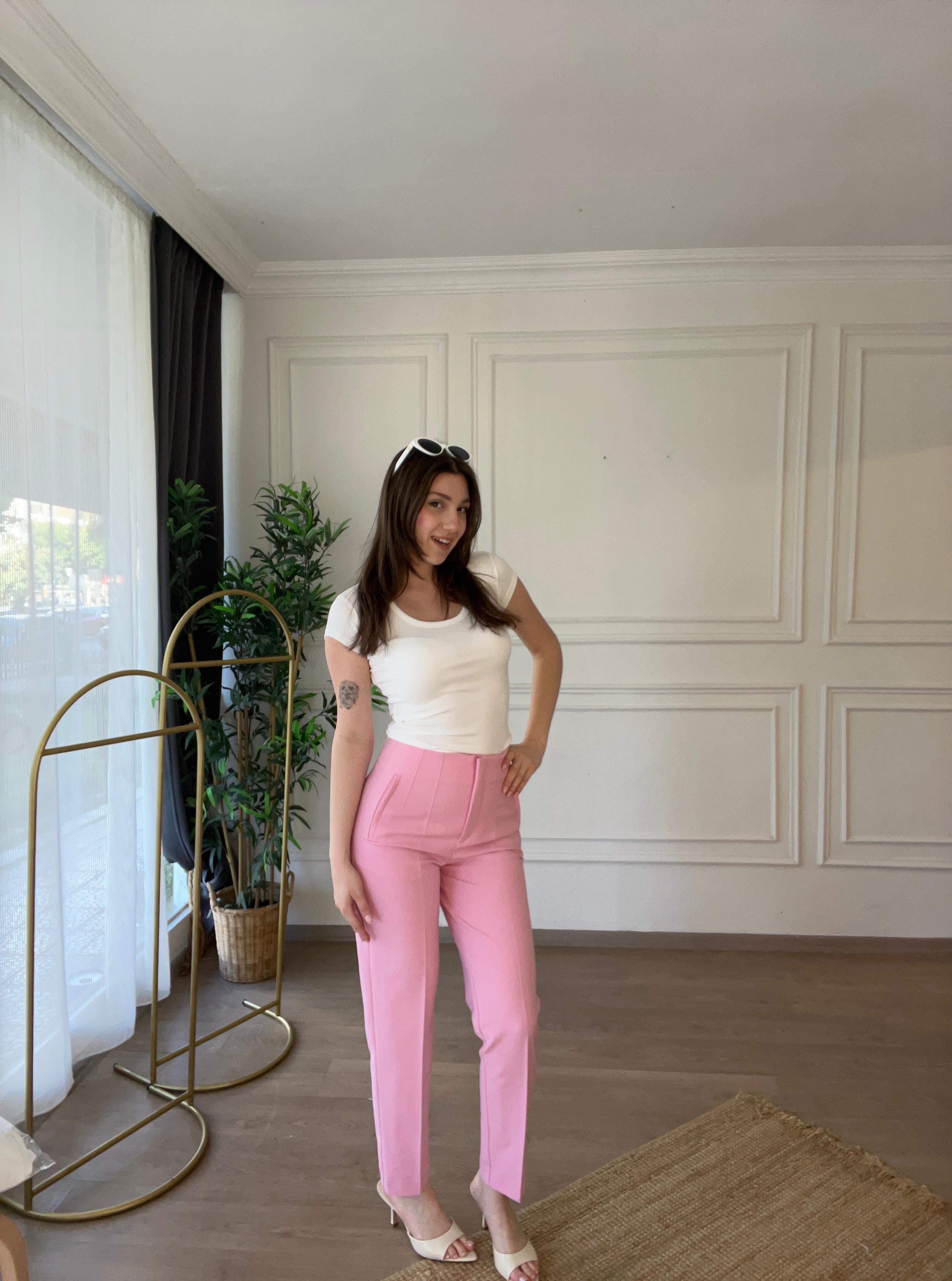 Önden Pens Detaylı Havuç Kumaş Pantolon Pembe