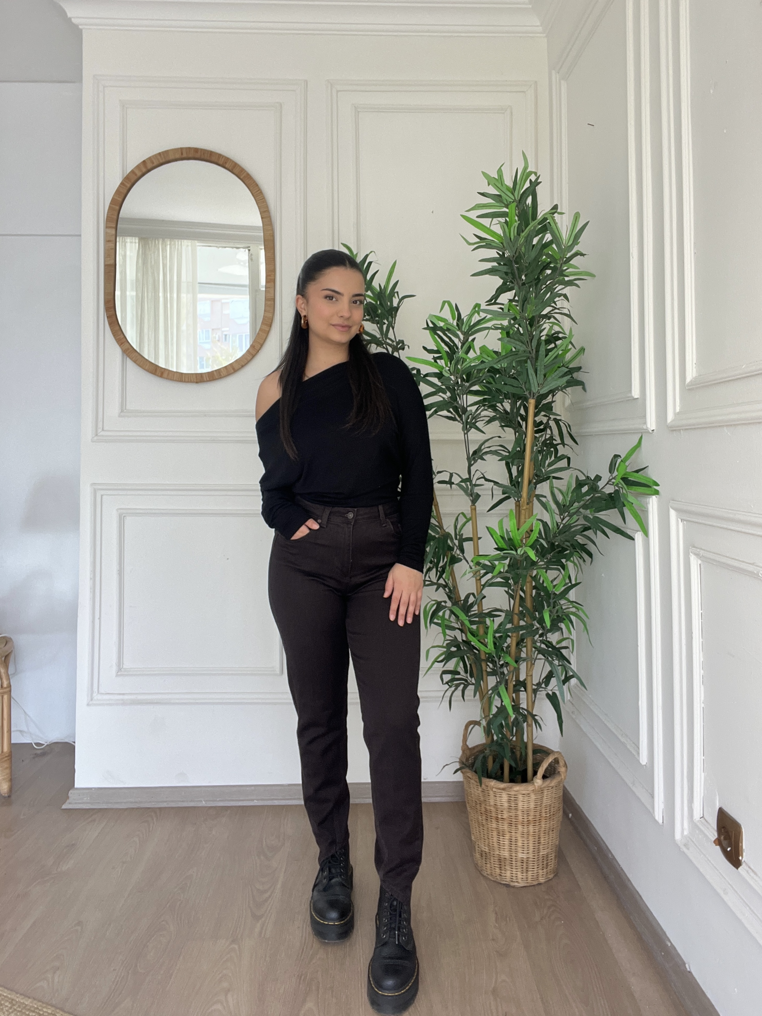 Paça Detaylı Mom Jean Kahverengi