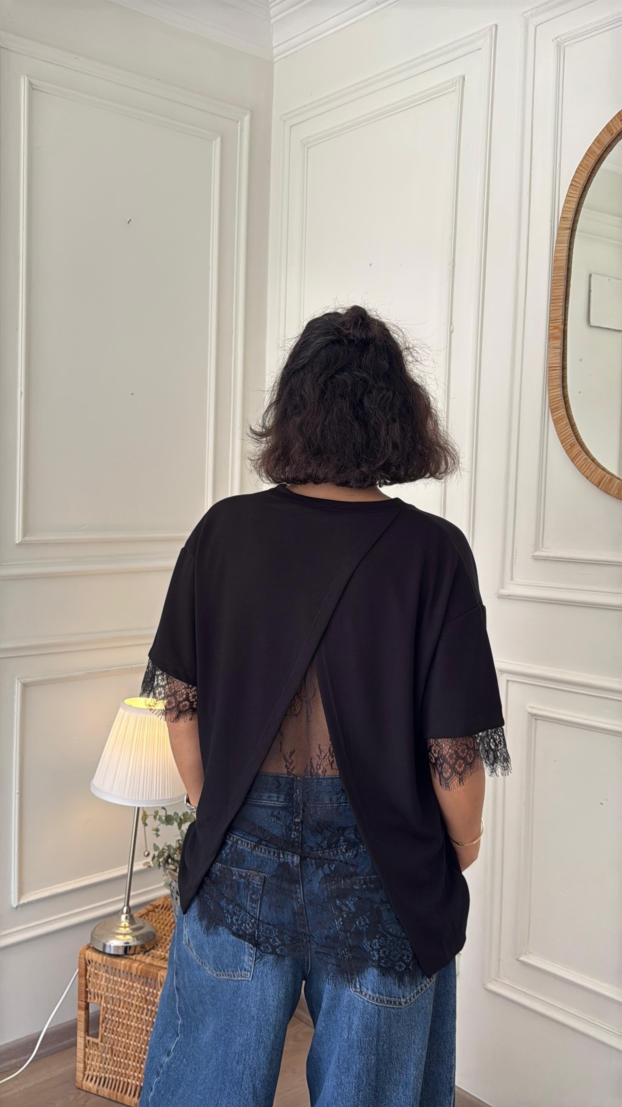 Sırt Dekolteli Dantelli Tshirt Siyah
