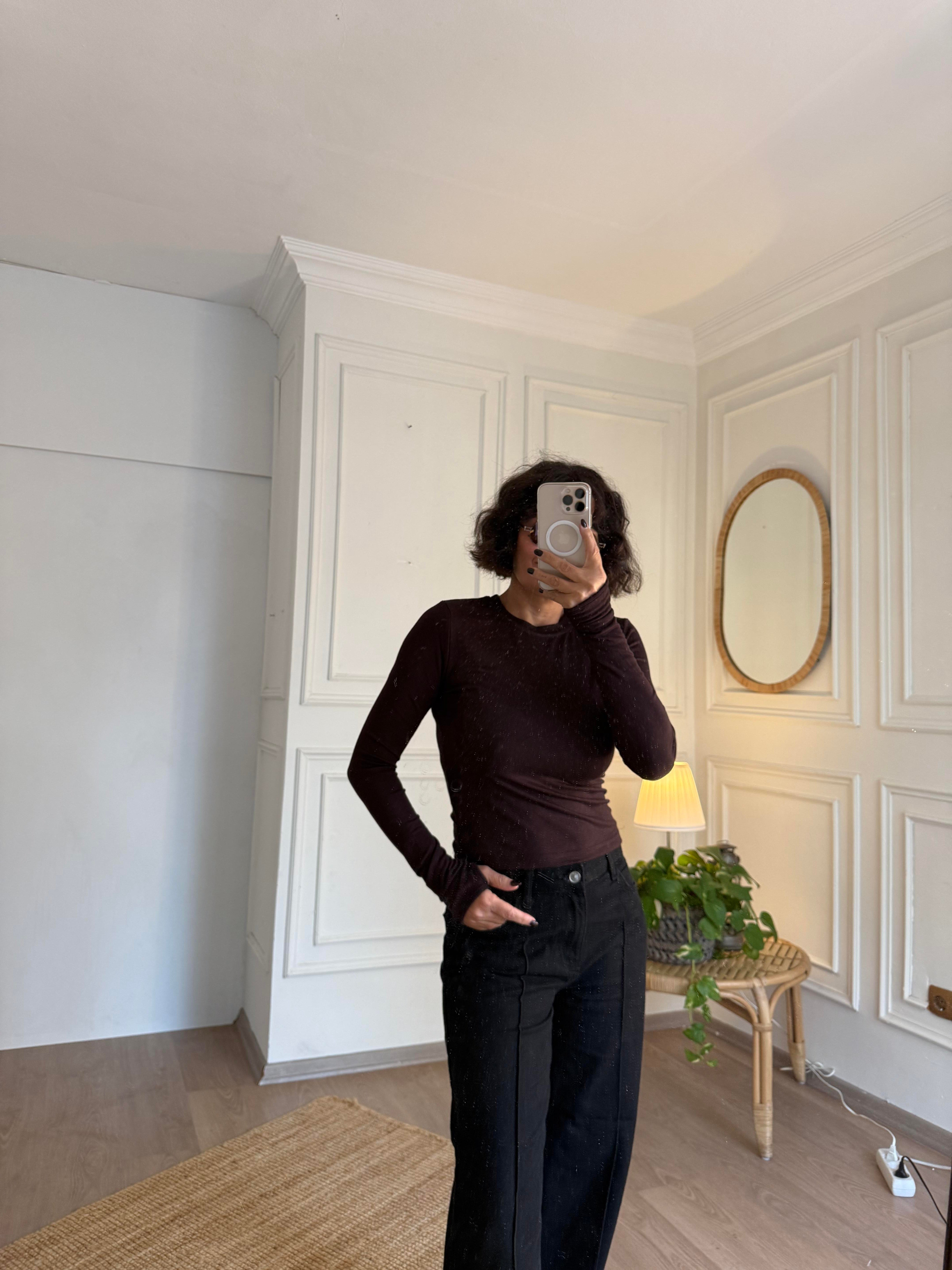 Uzun Kollu Parmak Geçmeli Body Kahverengi