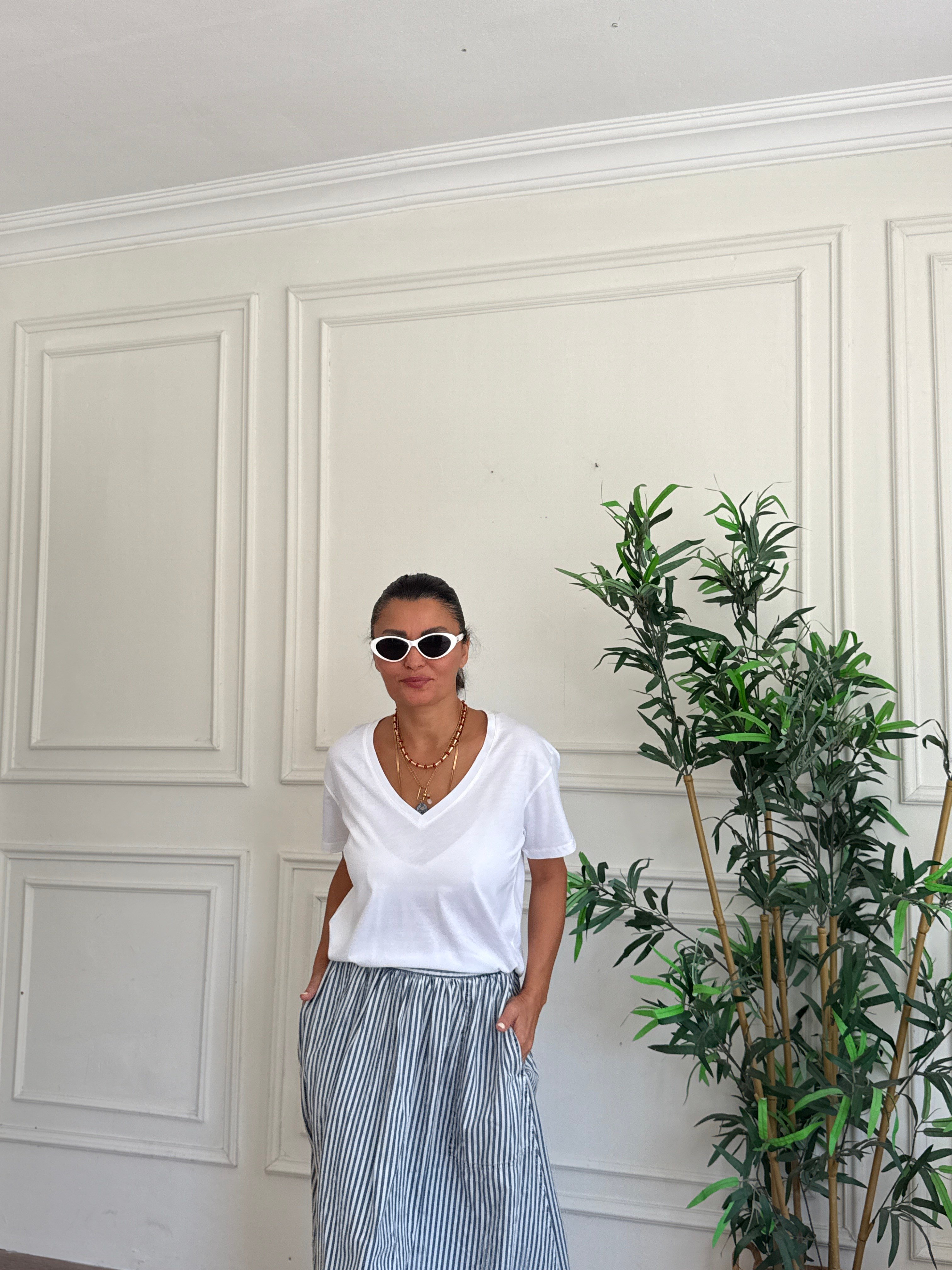V Yaka T-shirt Beyaz