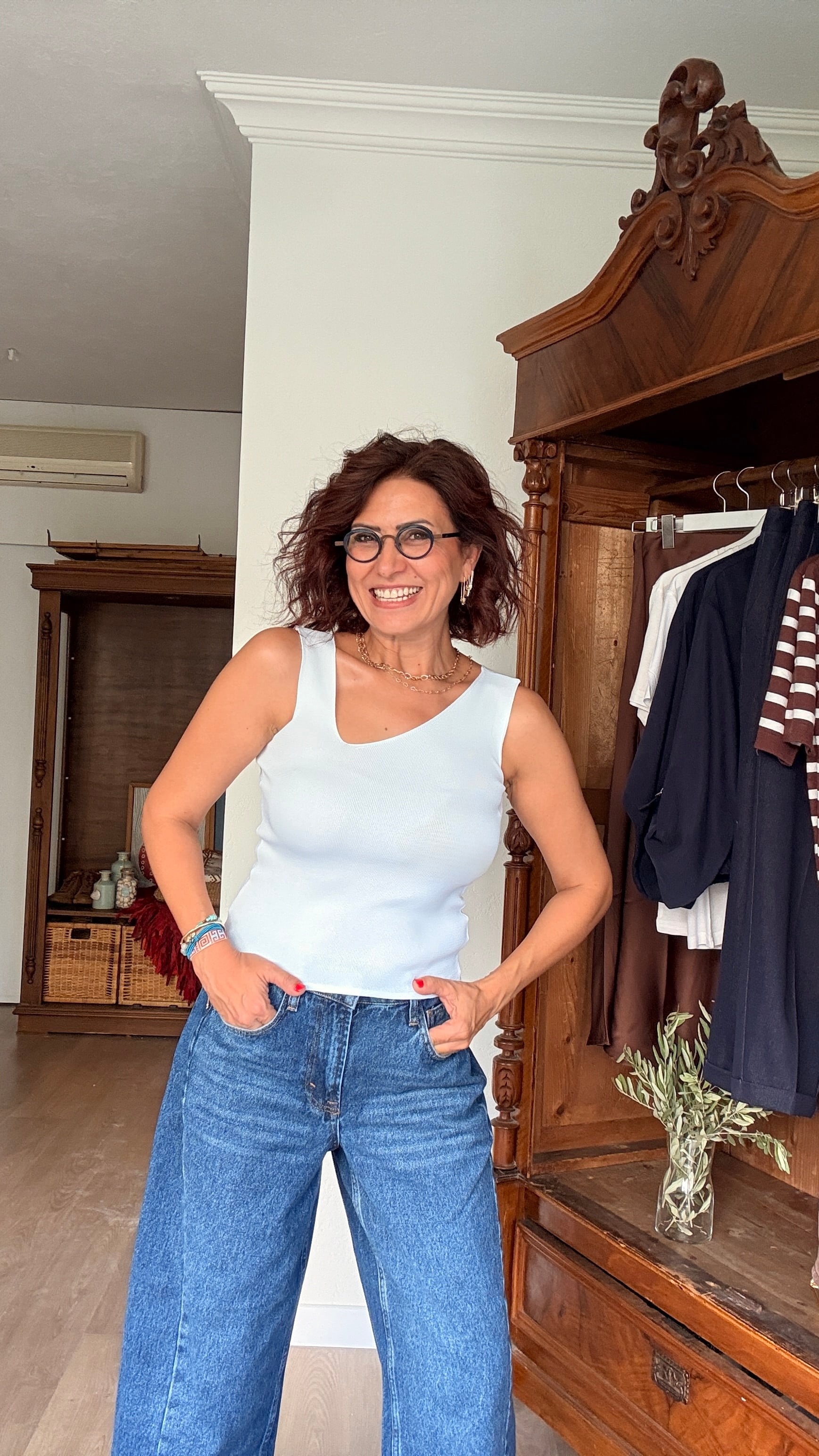 Yandan V Yakalı Triko Atlet Beyaz