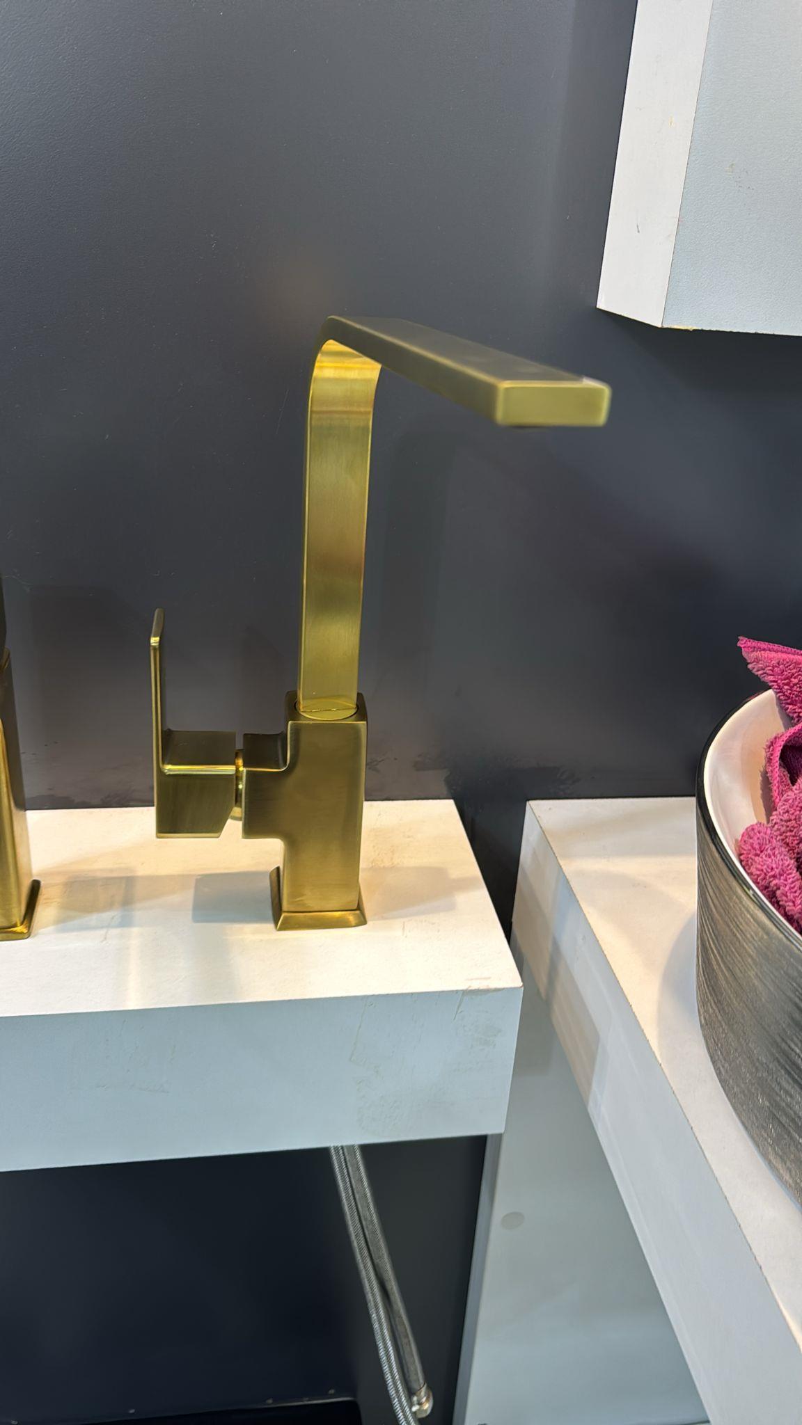 Adell Bloc Mat Gold Eviye Bataryası